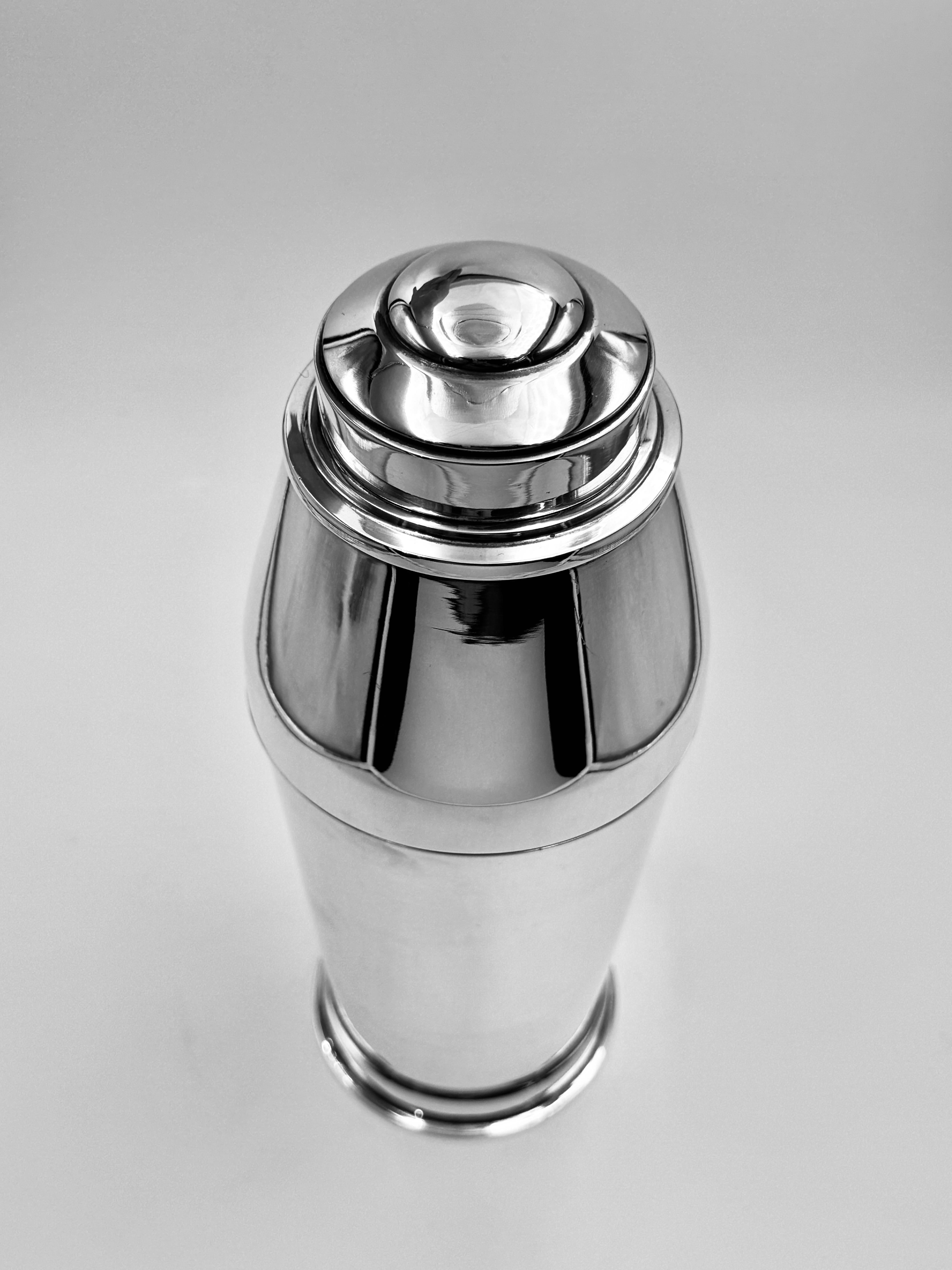 English Cocktail Shaker For Sale