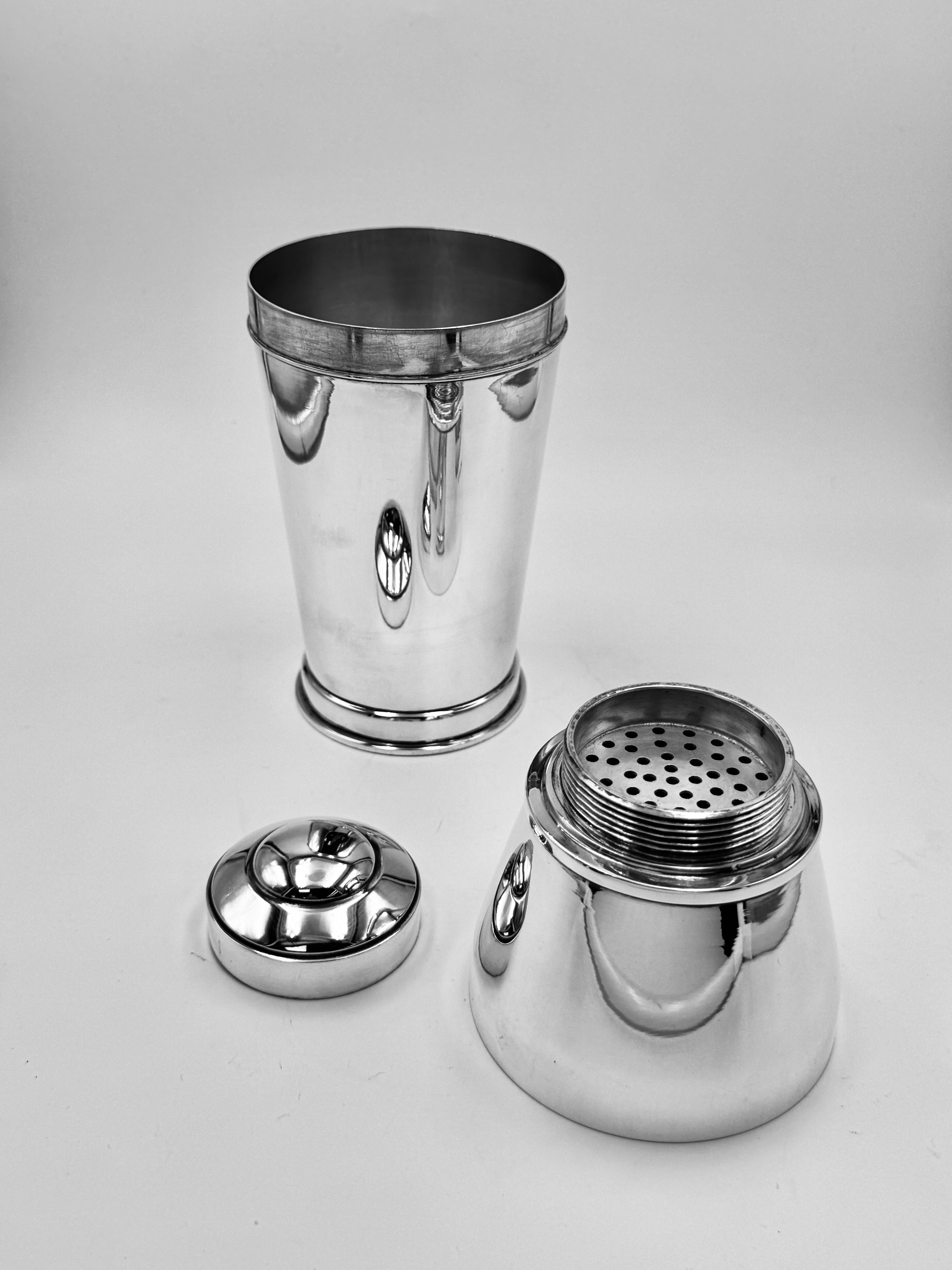 Cocktail Shaker In Good Condition For Sale In London, GB