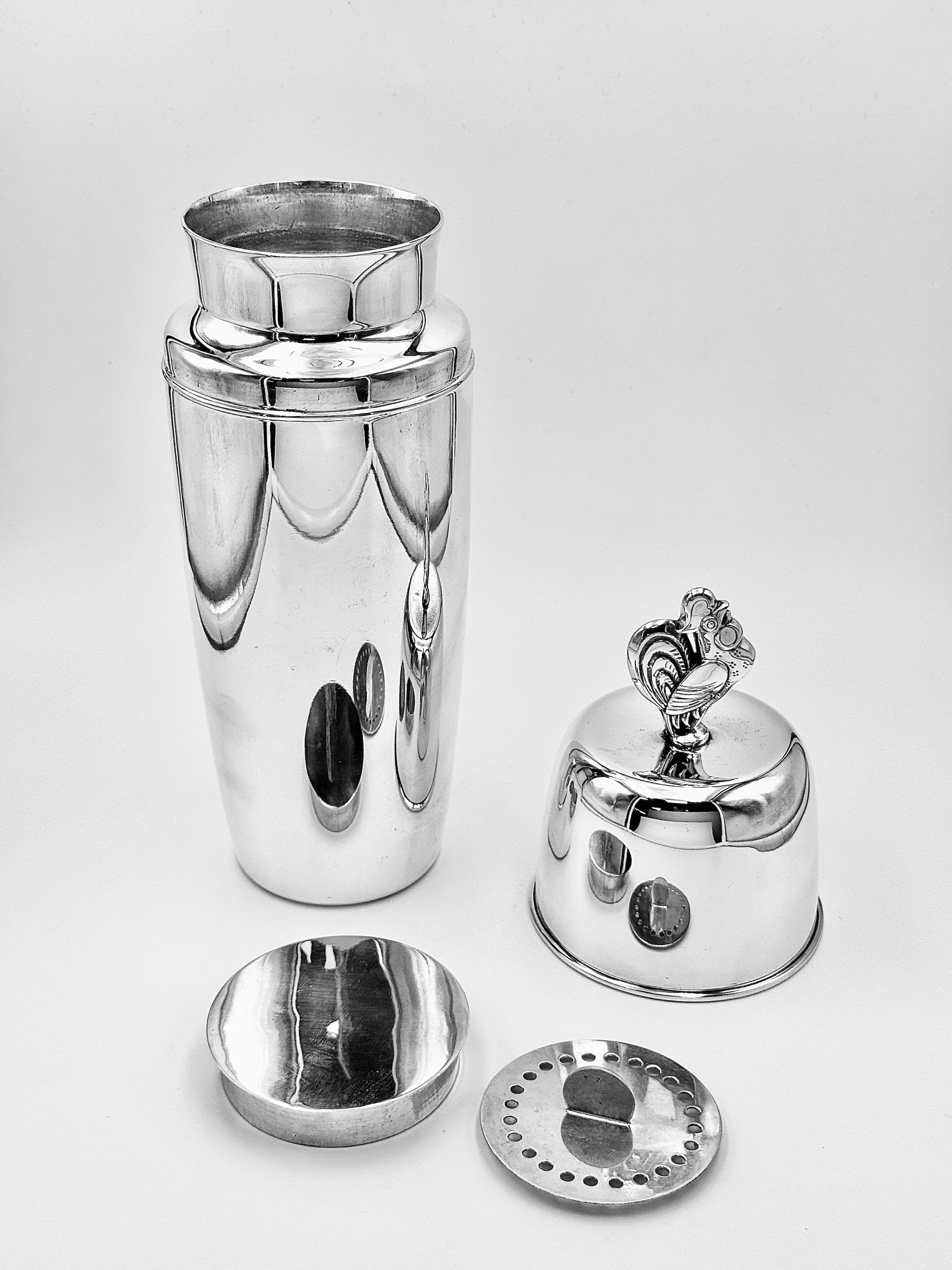 Mid-20th Century Cocktail Shaker For Sale