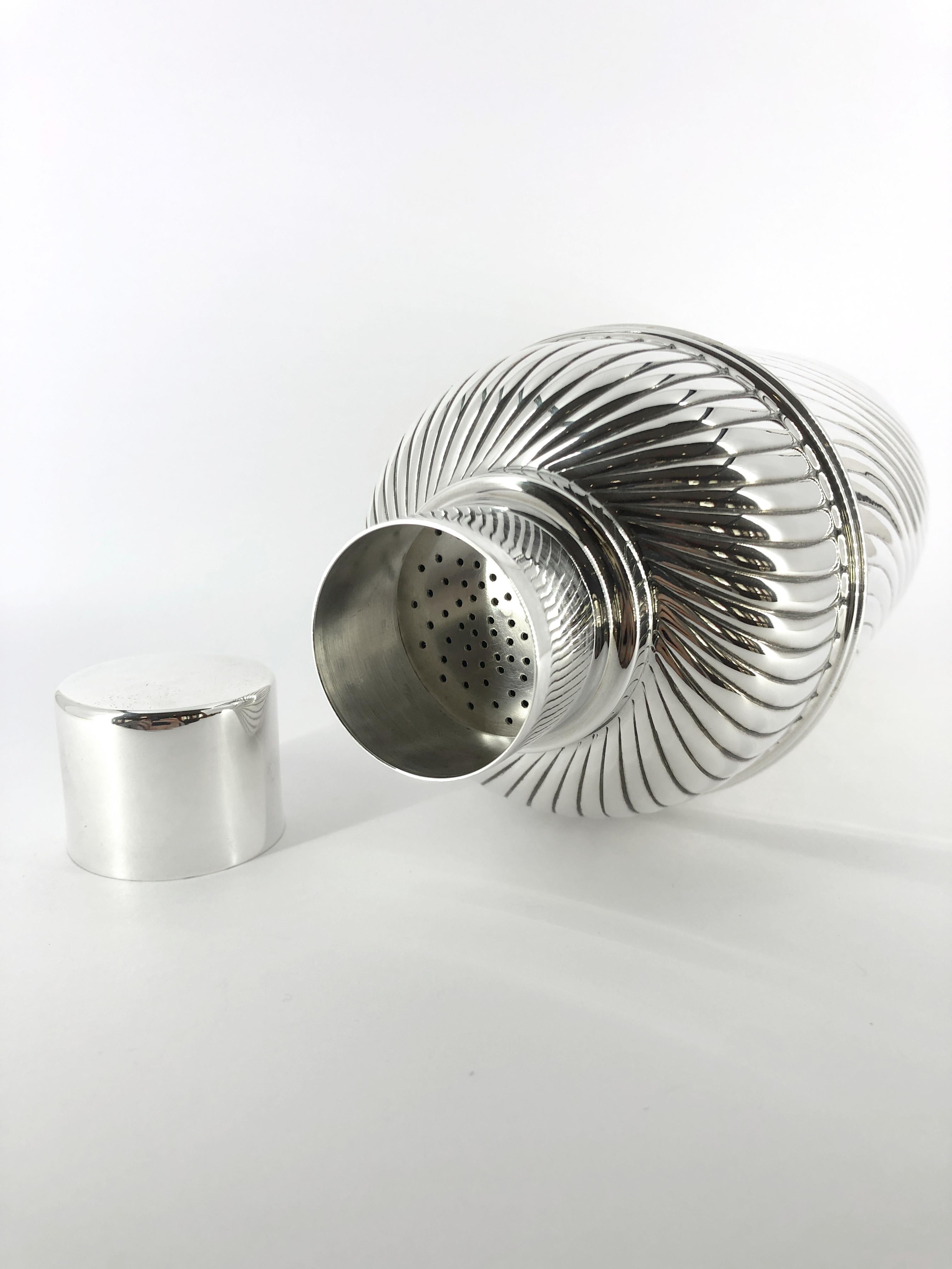 Silver cocktail shaker 800 For Sale 10