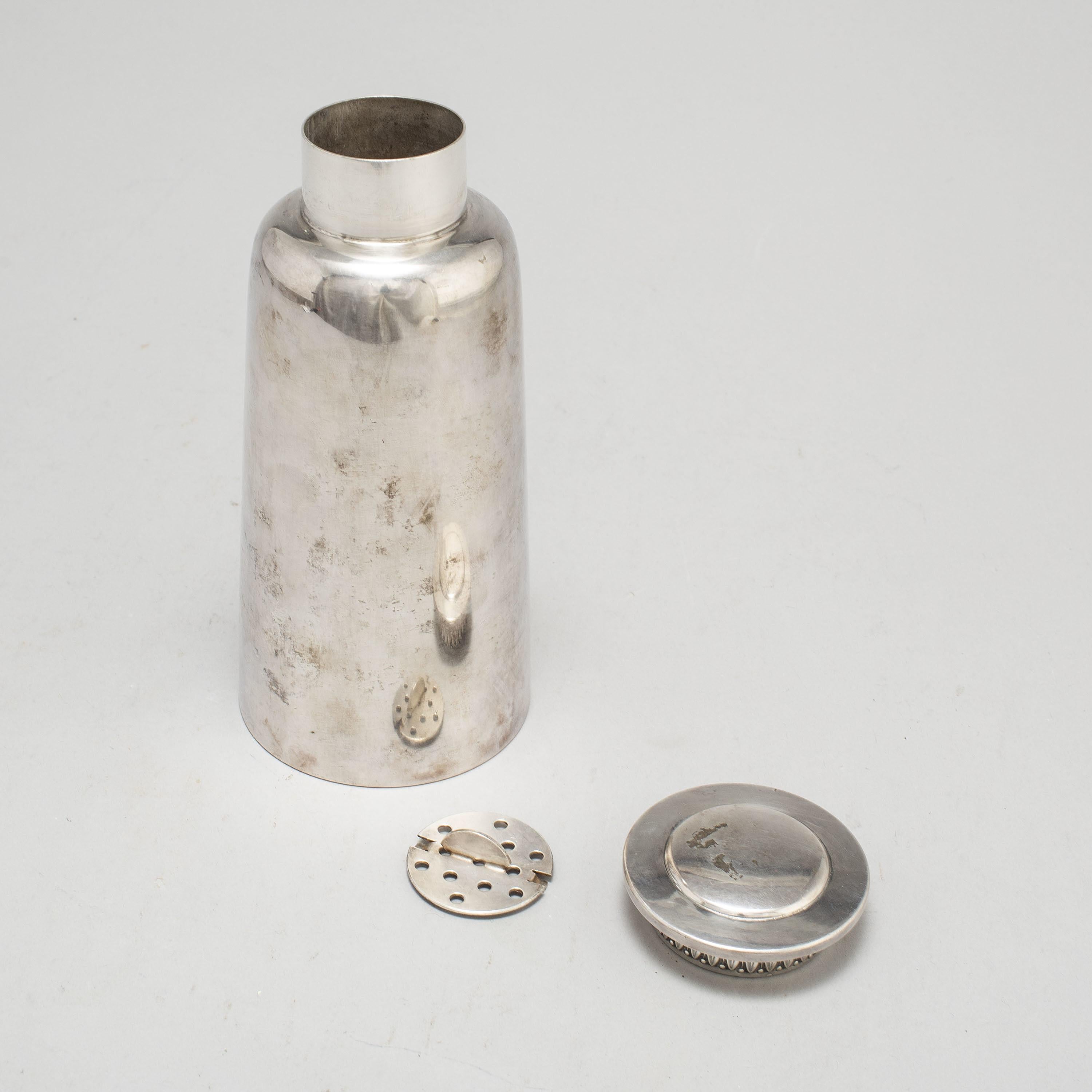 Cocktail shaker, silver plate, Sweden, 1930s, with strainer, Art Deco.
