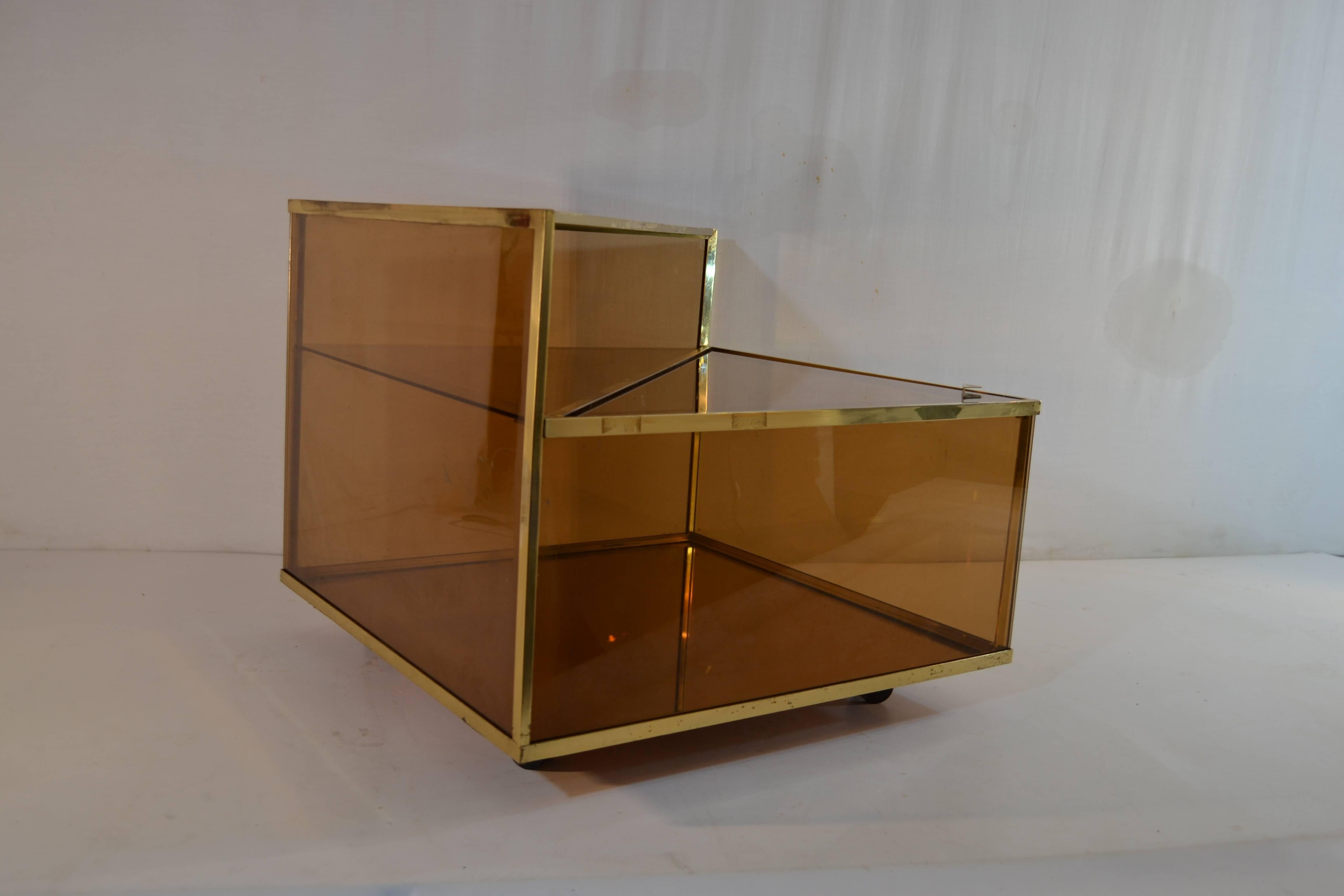 Late 20th Century Cocktail Table in Glass and Brass Made in Italy For Sale