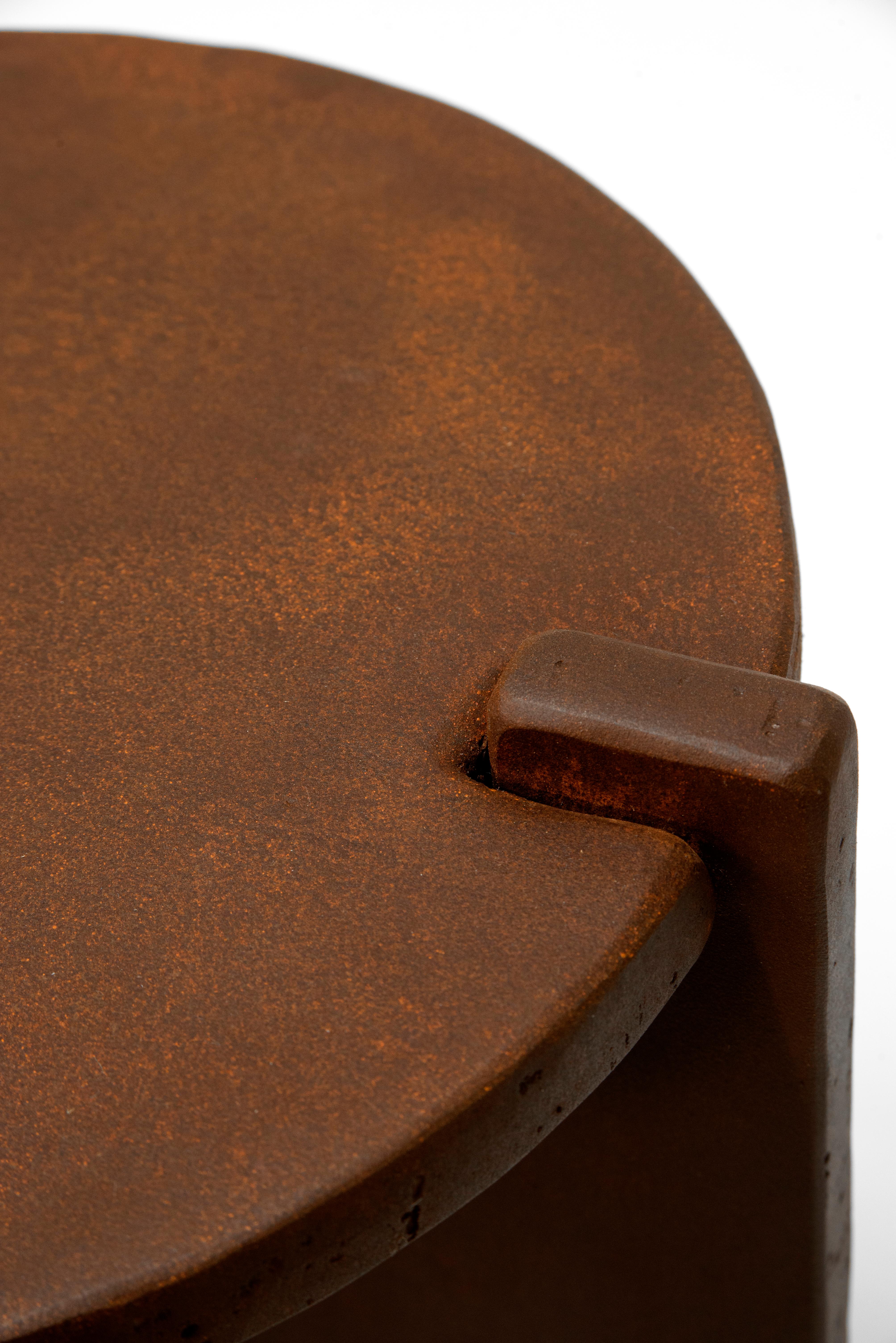 American Cocktail Table Modern Hand-Shaped Round Handmade Corten Rust Steel For Sale