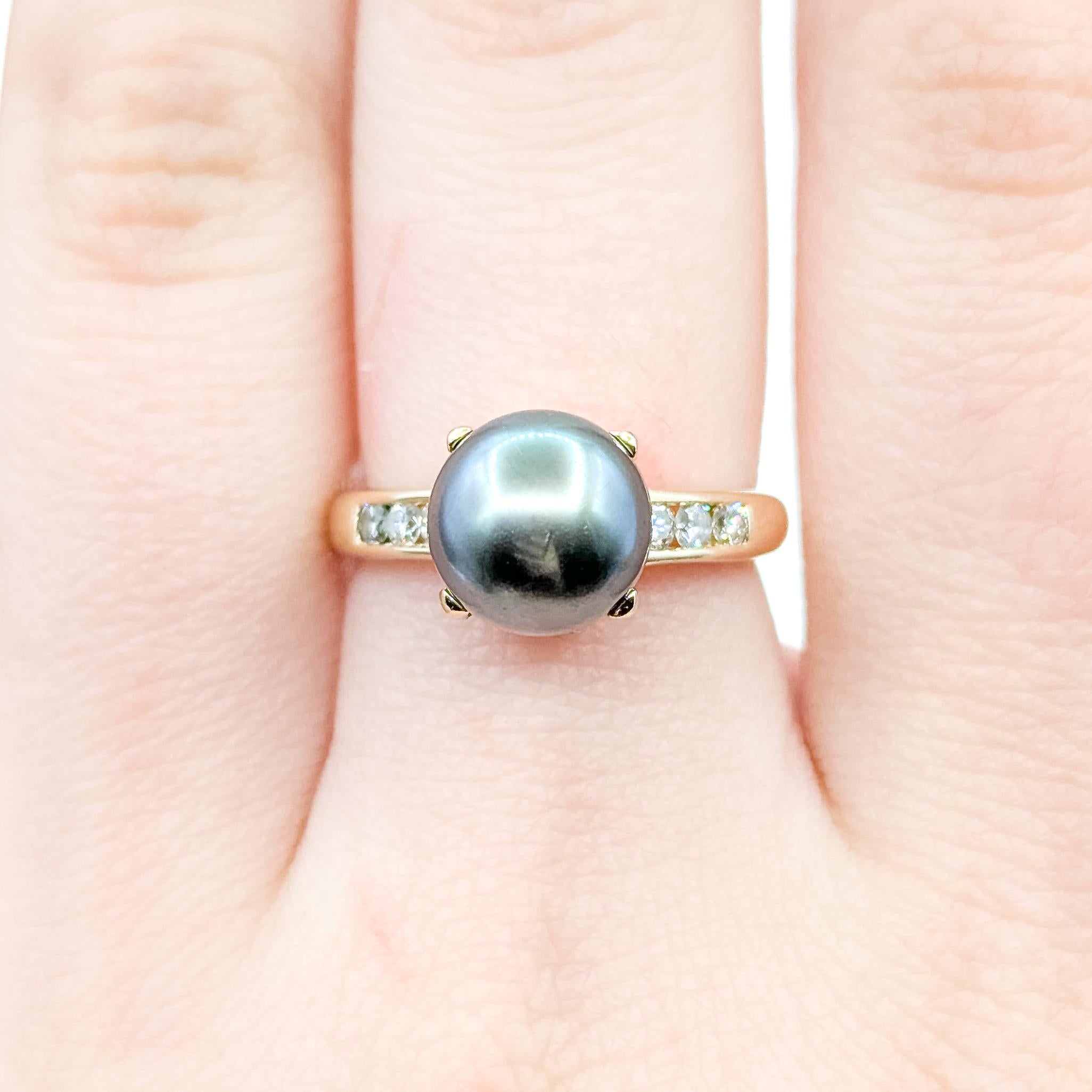 Cocktail Tahitian Pearl & Diamond Ring in 14k im Zustand „Hervorragend“ im Angebot in Bloomington, MN