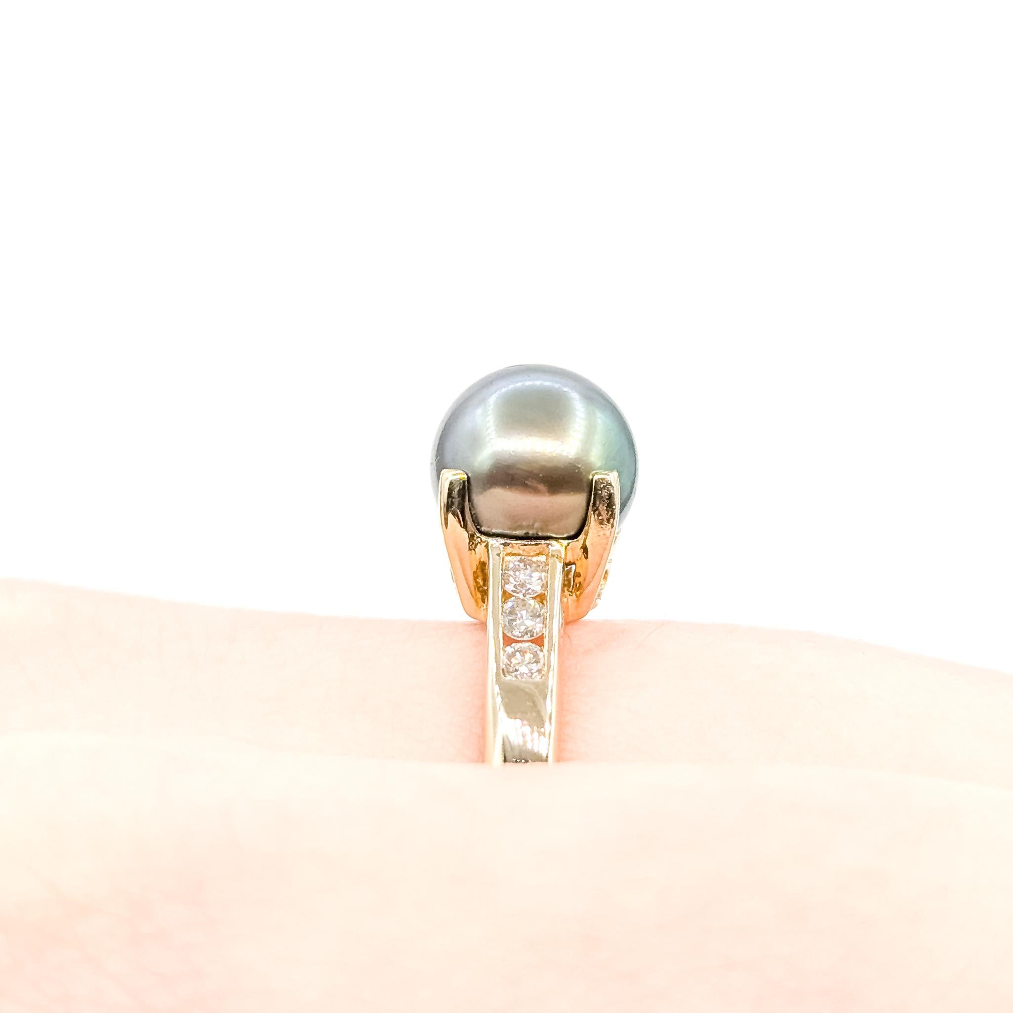 Cocktail Tahitian Pearl & Diamond Ring in 14k Damen im Angebot
