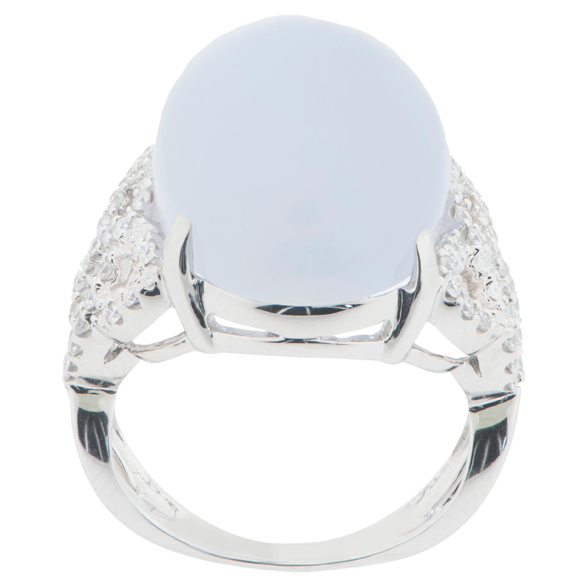 Cocktailring Chalcedony 0.40ct. Brilliants 18k White Gold For Sale