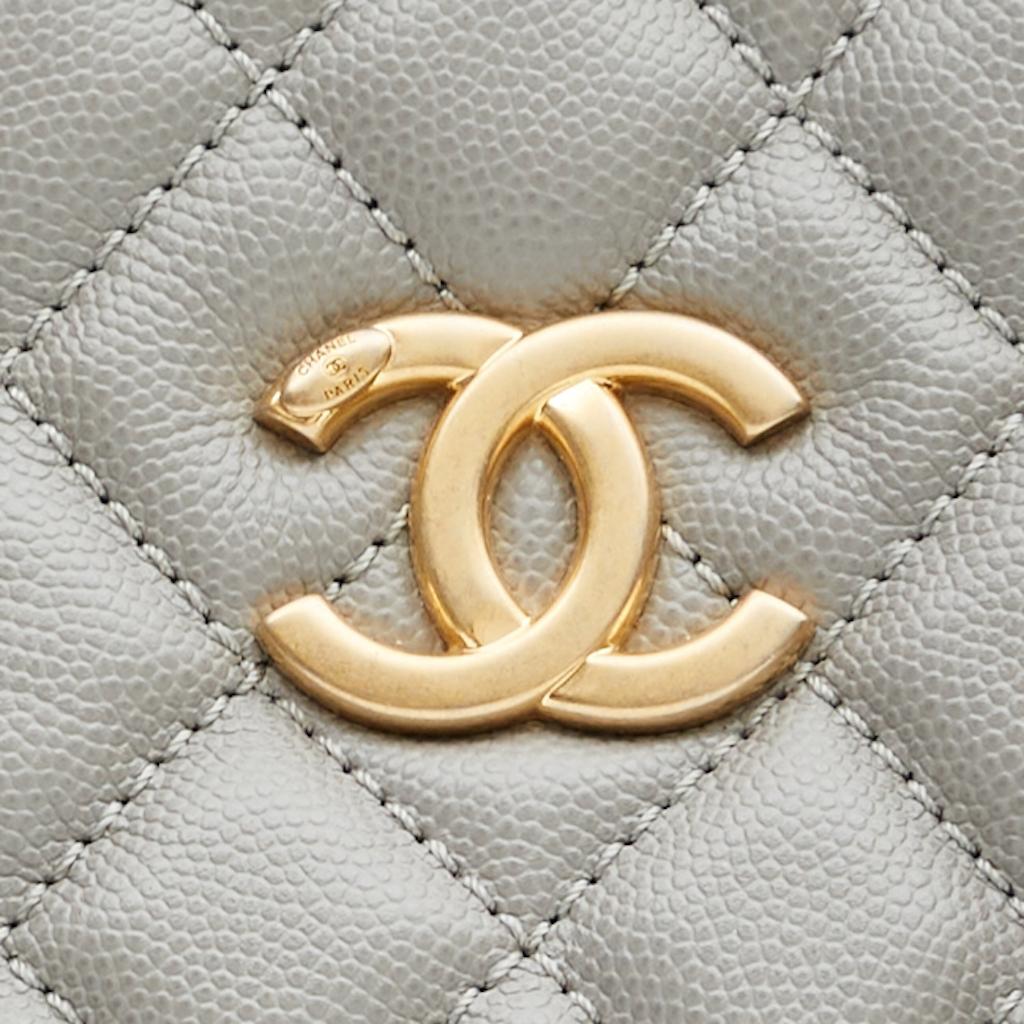Coco Caviar Quilted Medium Coco Handle Shopping Tote Grey (2019) 3