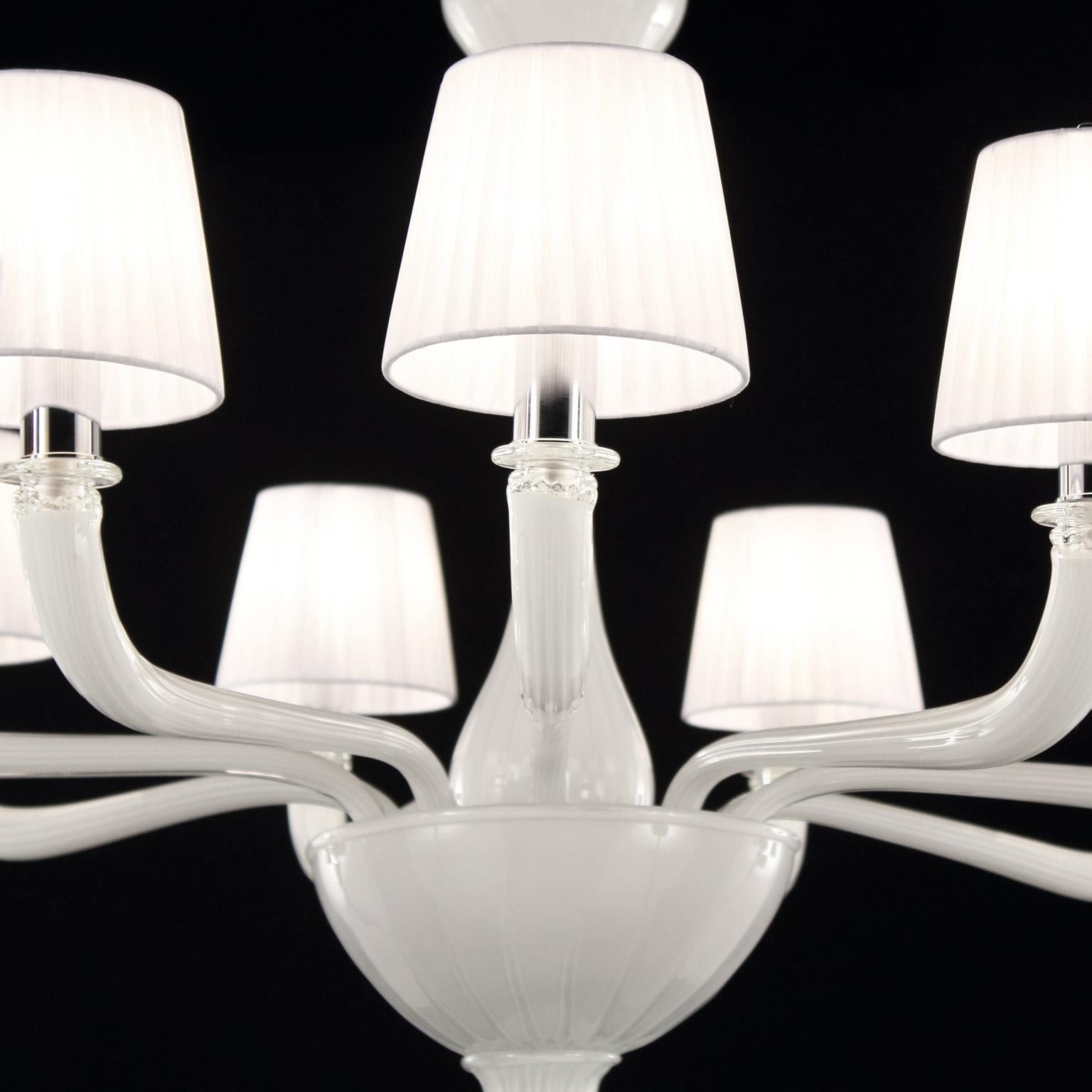 Chandelier 9arms White encased Murano Glass, Lampshades by Multiforme in stock In New Condition For Sale In Trebaseleghe, IT