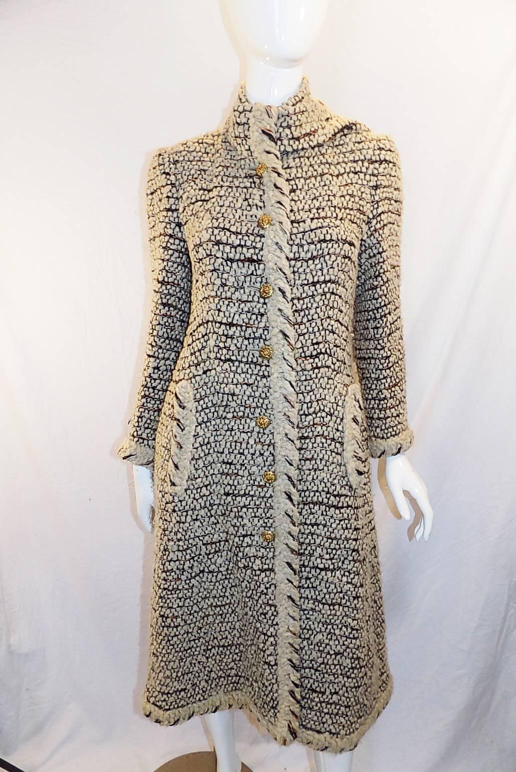 Coco Chanel Haute Couture Coat with belt, 1979 For Sale 3