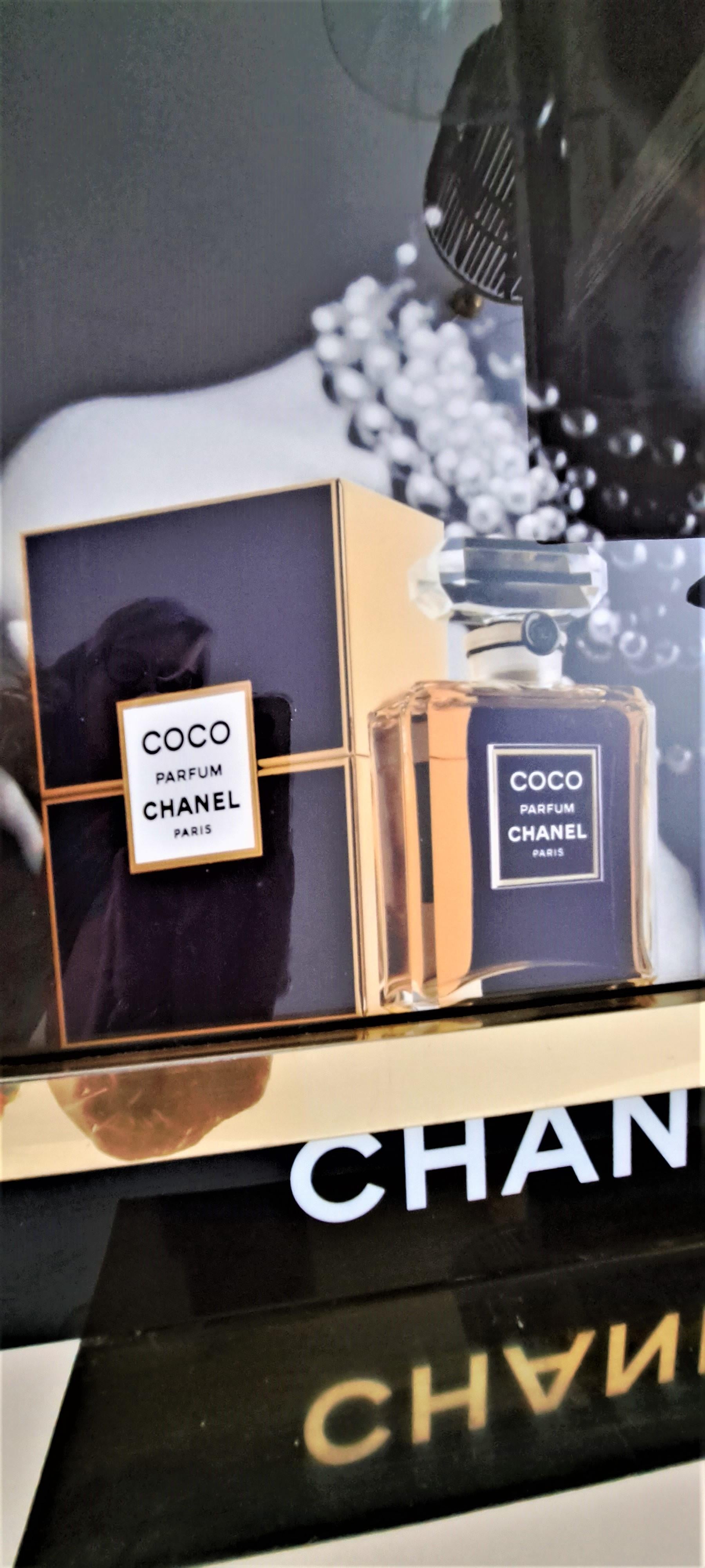 Women's or Men's Coco Chanel Perfume Lightbox Ad 1988 Inés de la Fressange for Coco Chanel For Sale