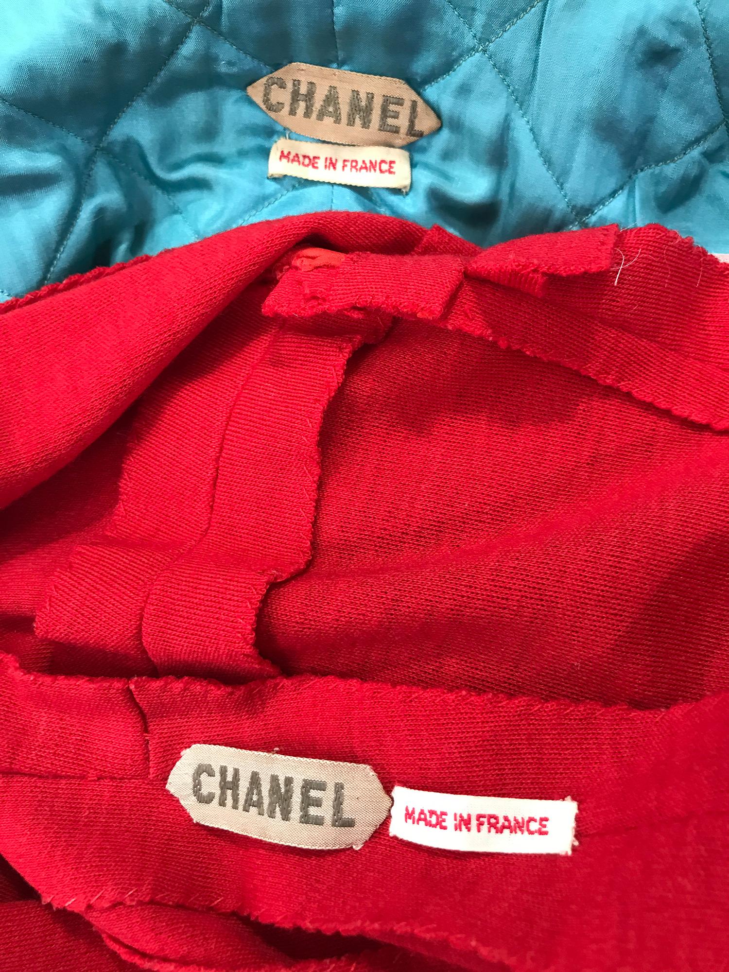 Coco Chanel Red Haute Couture 1950s 2 pc Wool Jersey Jewel Button Dress & Coat  en vente 11