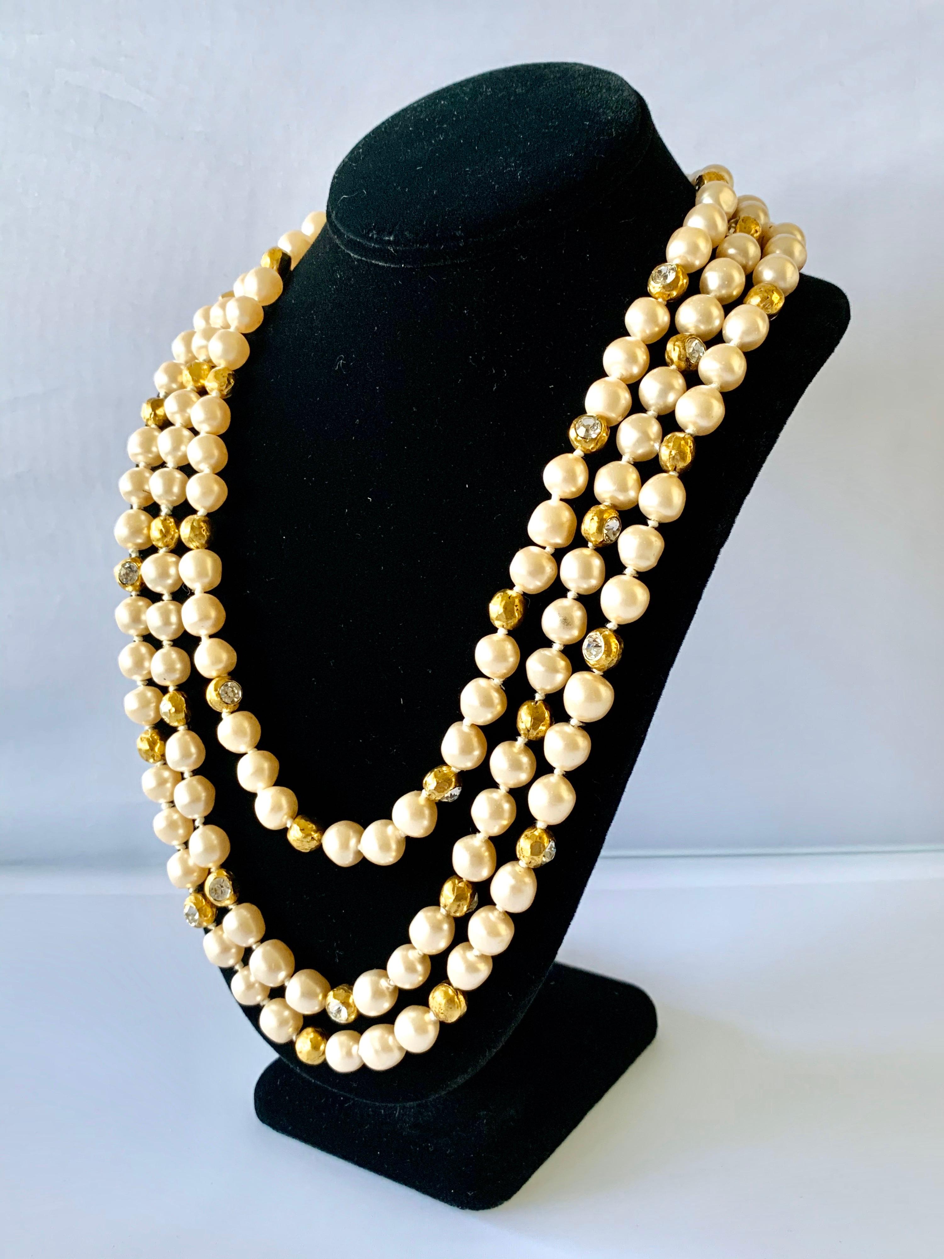 coco chanel pearl necklace