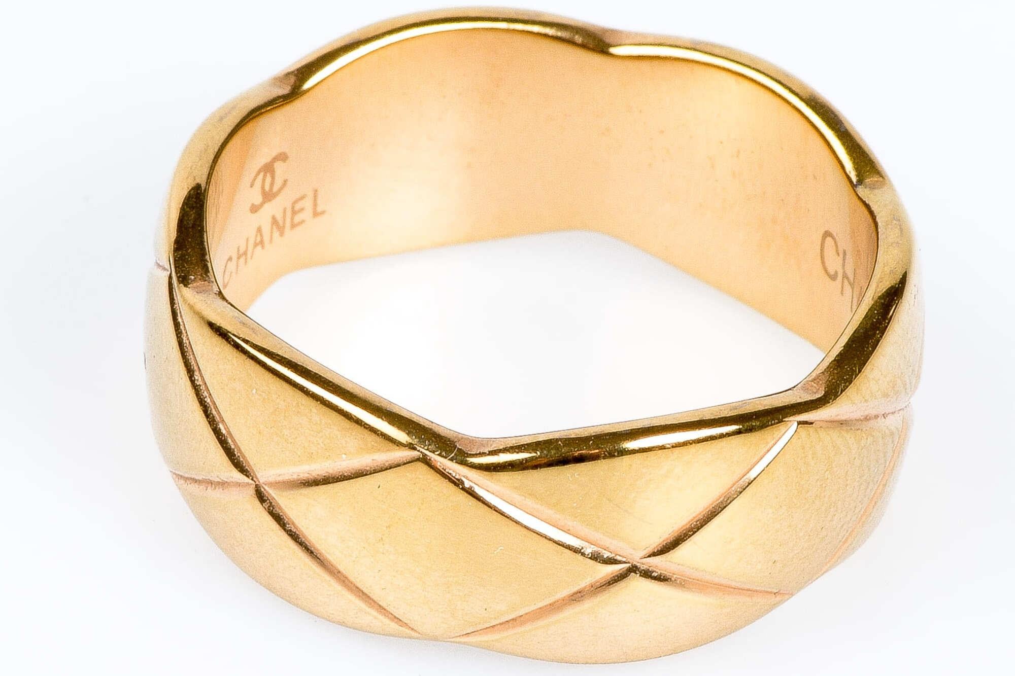 Coco Crush model ring by CHANEL in 18k yellow gold  1