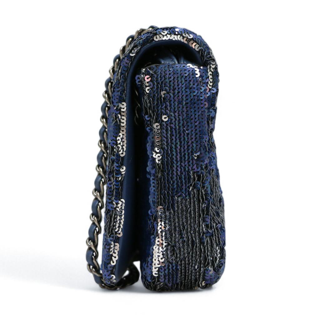 Women's or Men's Coco Cuba Chanel Sequin Bag For Sale