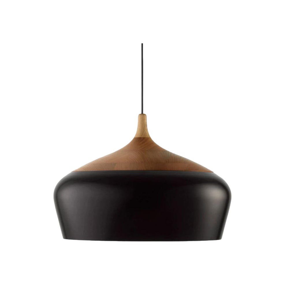 Mini pendente 'Coco' in alluminio nero con piano in frassino vittoriano tornito di Coco Flip in vendita