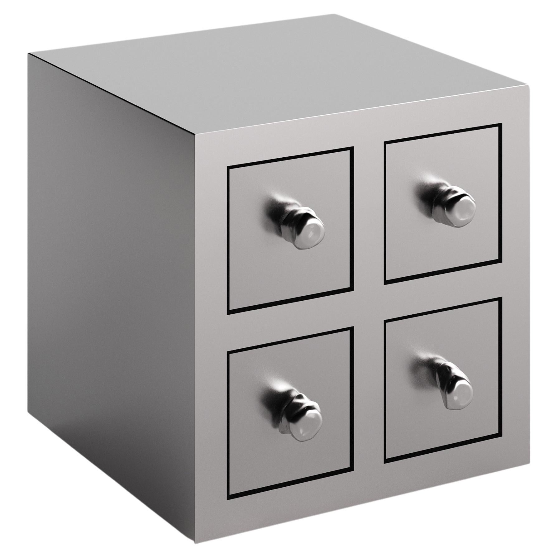 Table d'appoint en acier inoxydable Coco par Tuğçe Steele