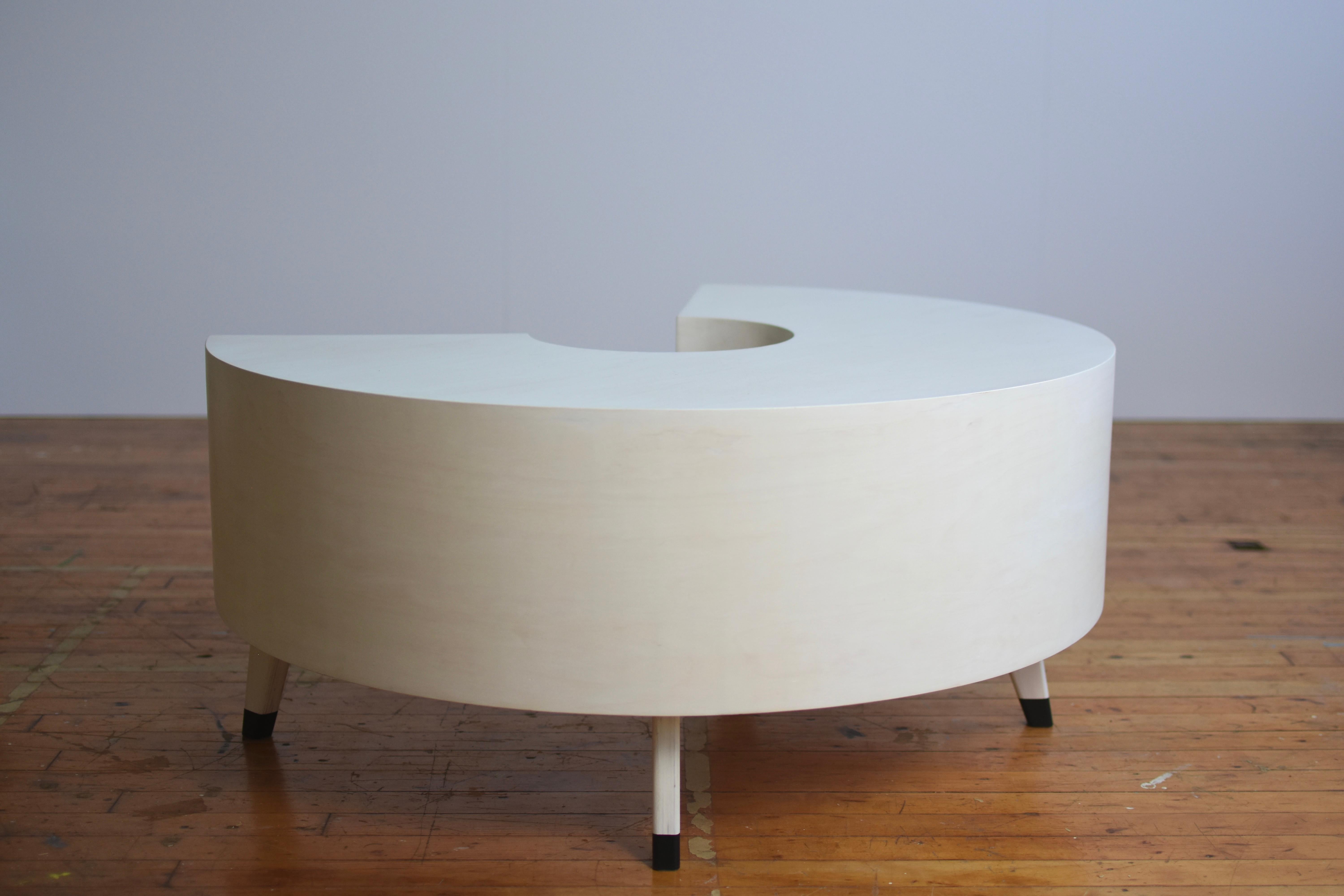 Plywood Coco Table, Round Circular Coffee Table with Hidden Drawer for storage  For Sale