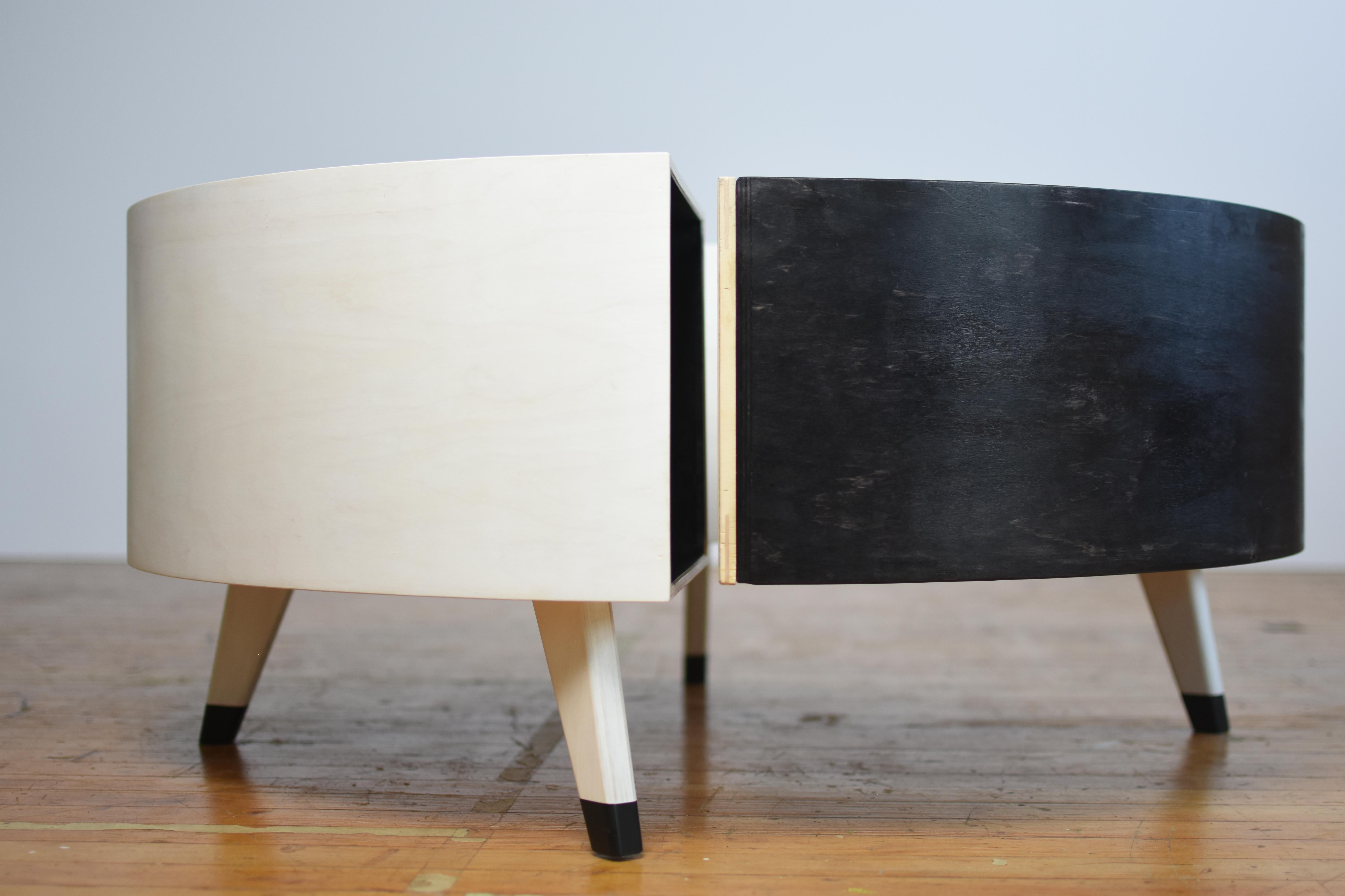 round coffee table drawers