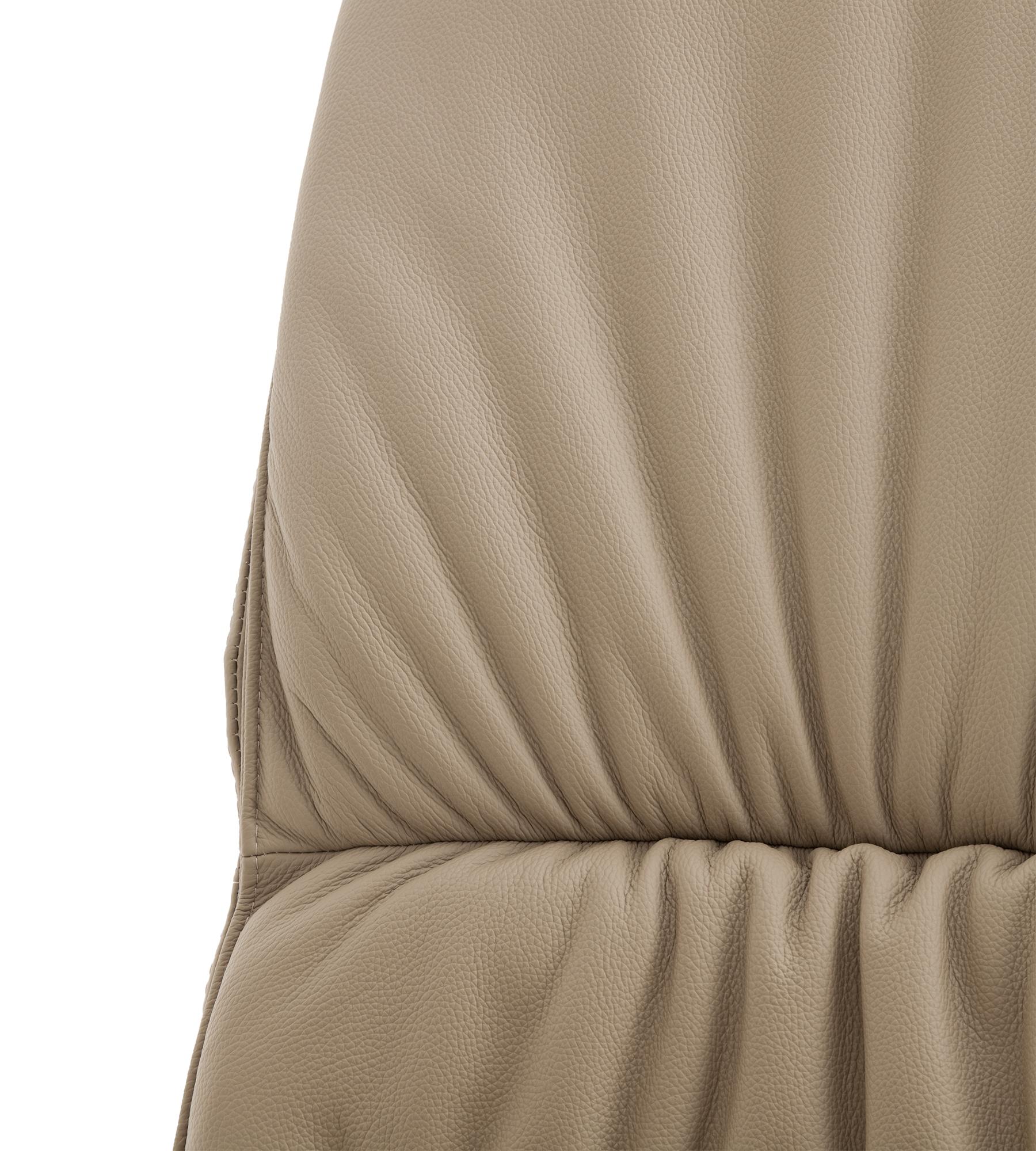 Noce Sedia Coco Tortora in pelle e noce di Morica Design in vendita
