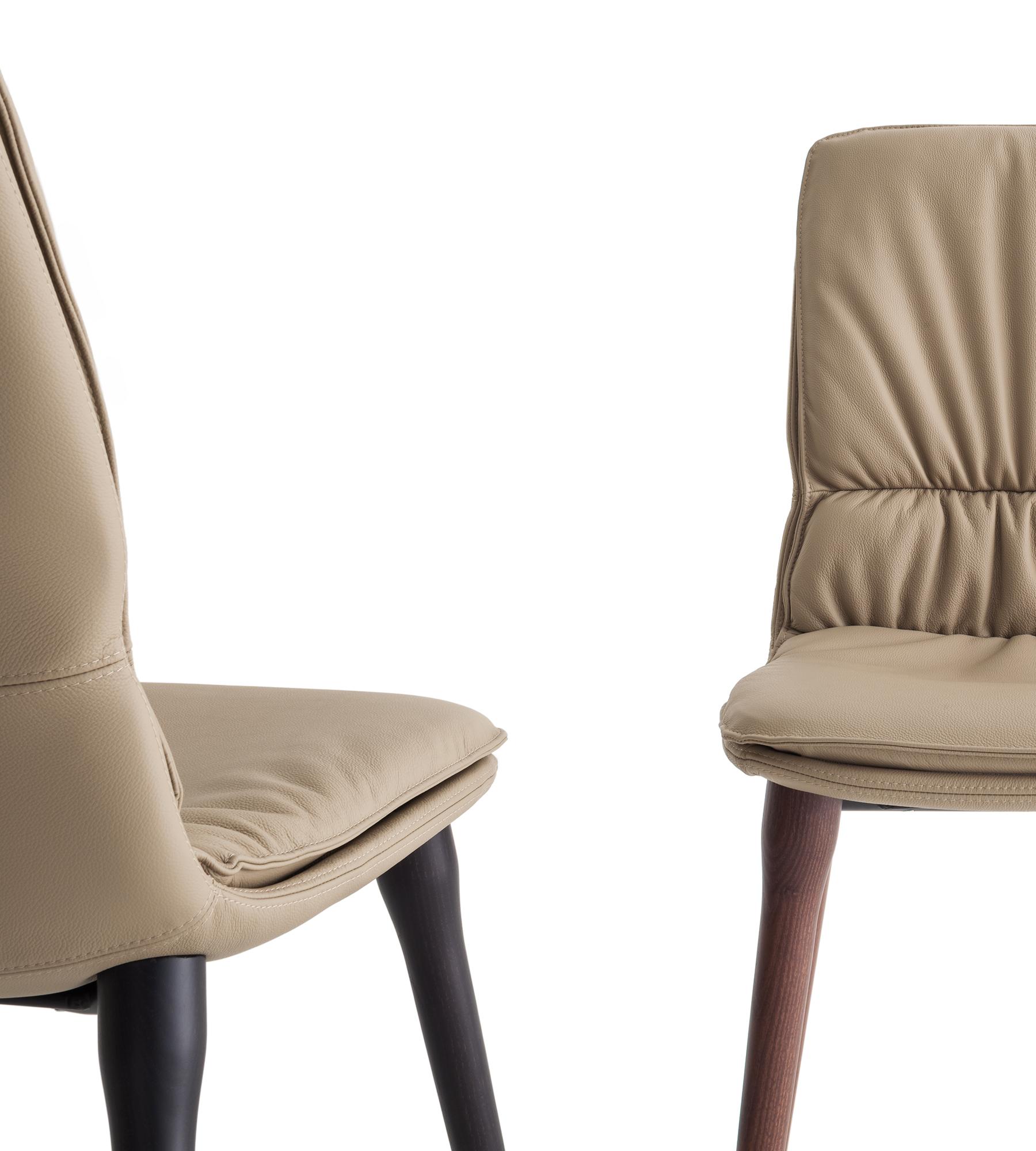 Sedia Coco Tortora in pelle e noce di Morica Design in vendita 1