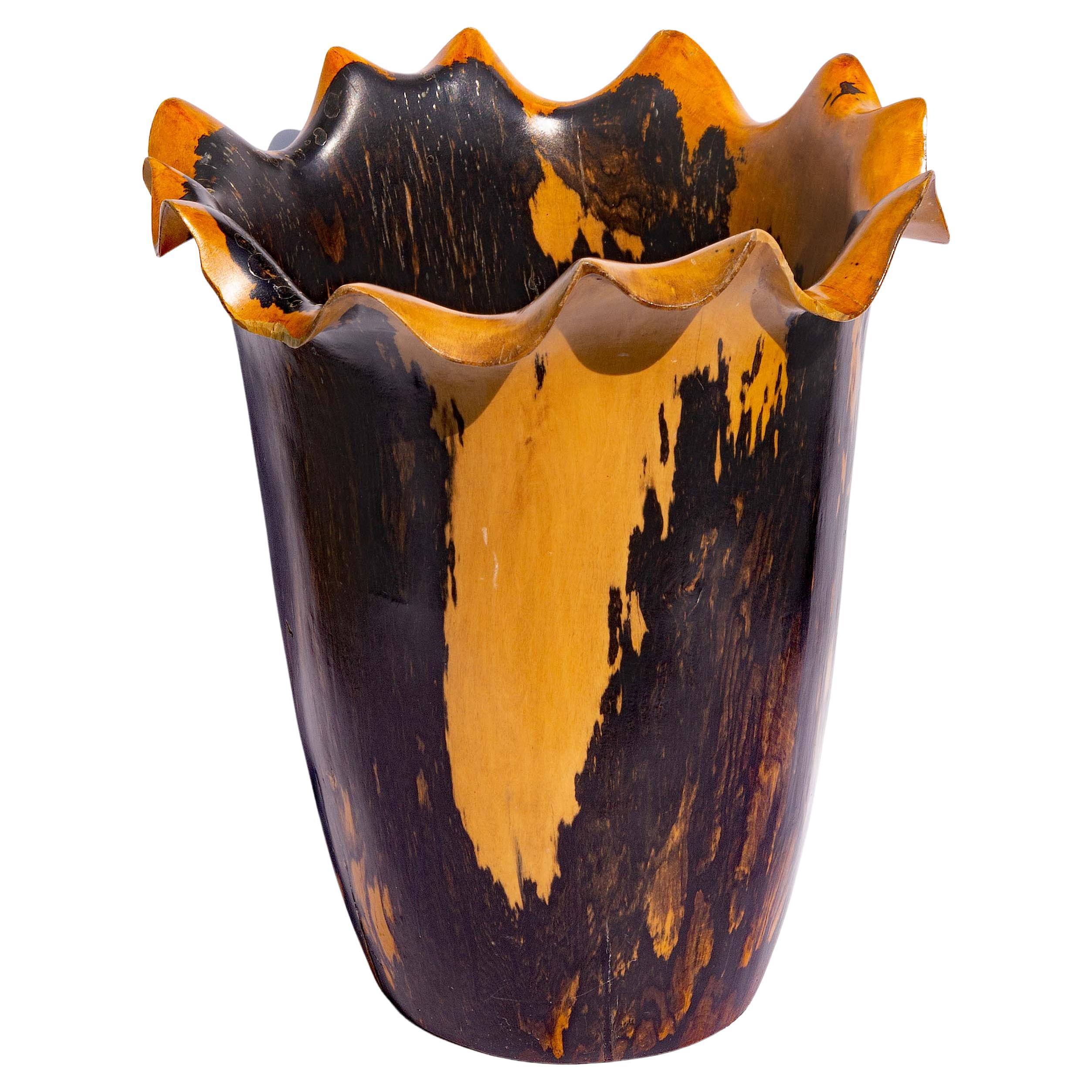 Vase en bois sculpté cocobolo, moderne du milieu du siècle dernier en vente