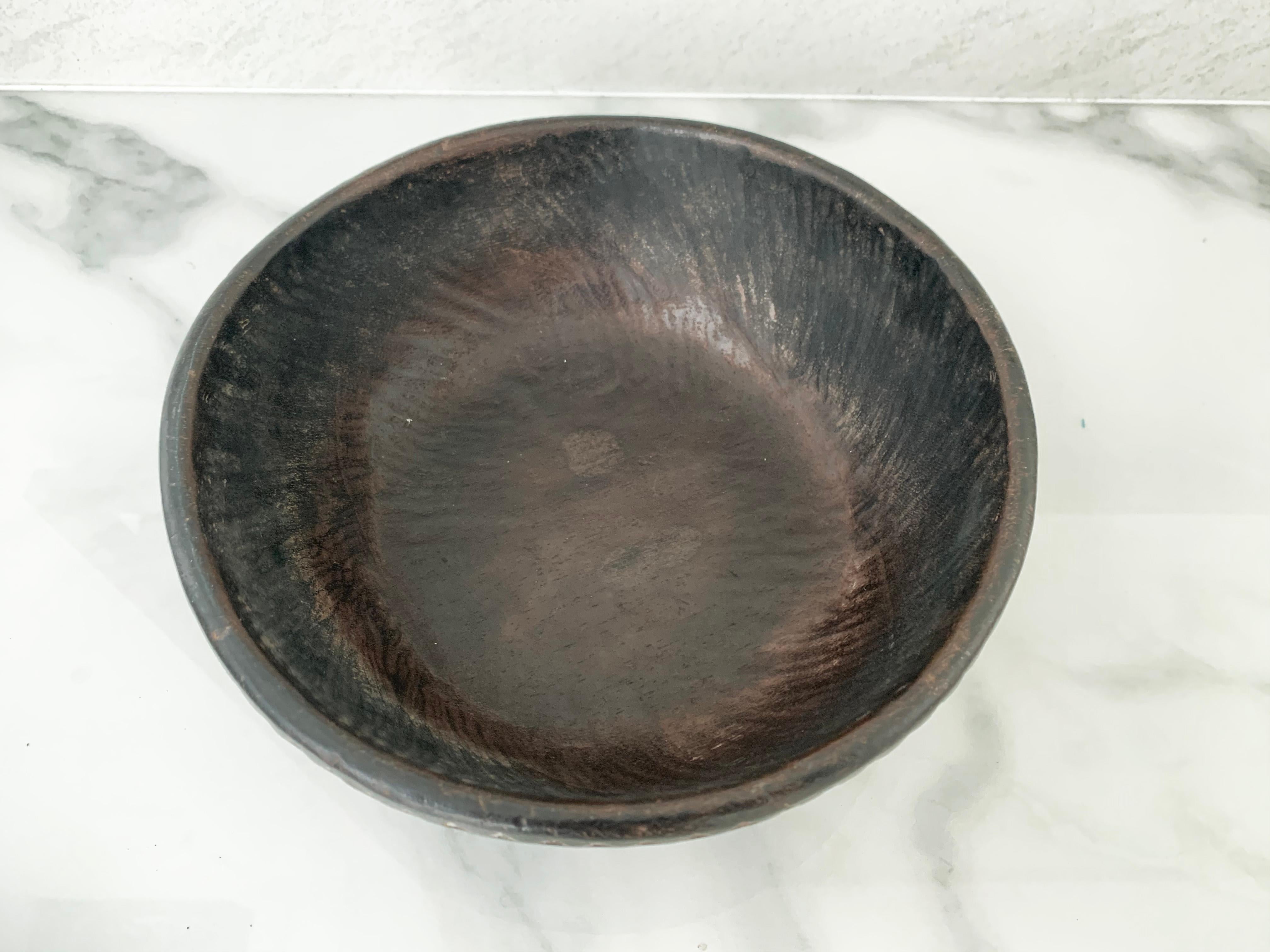 20th Century Coconut Shell Engraved Tribal Bowl from Nias, Mentawai Islands, Indonesia For Sale
