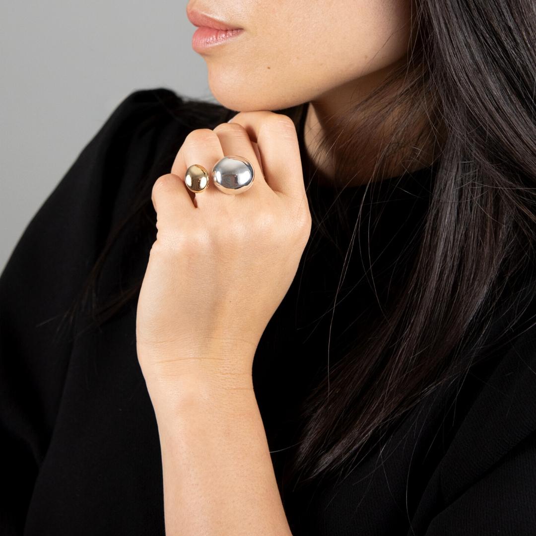 For Sale:  Carlota Guardia Cocoon Double Sphere Yellow gold and Silver Cocktail Ring 3