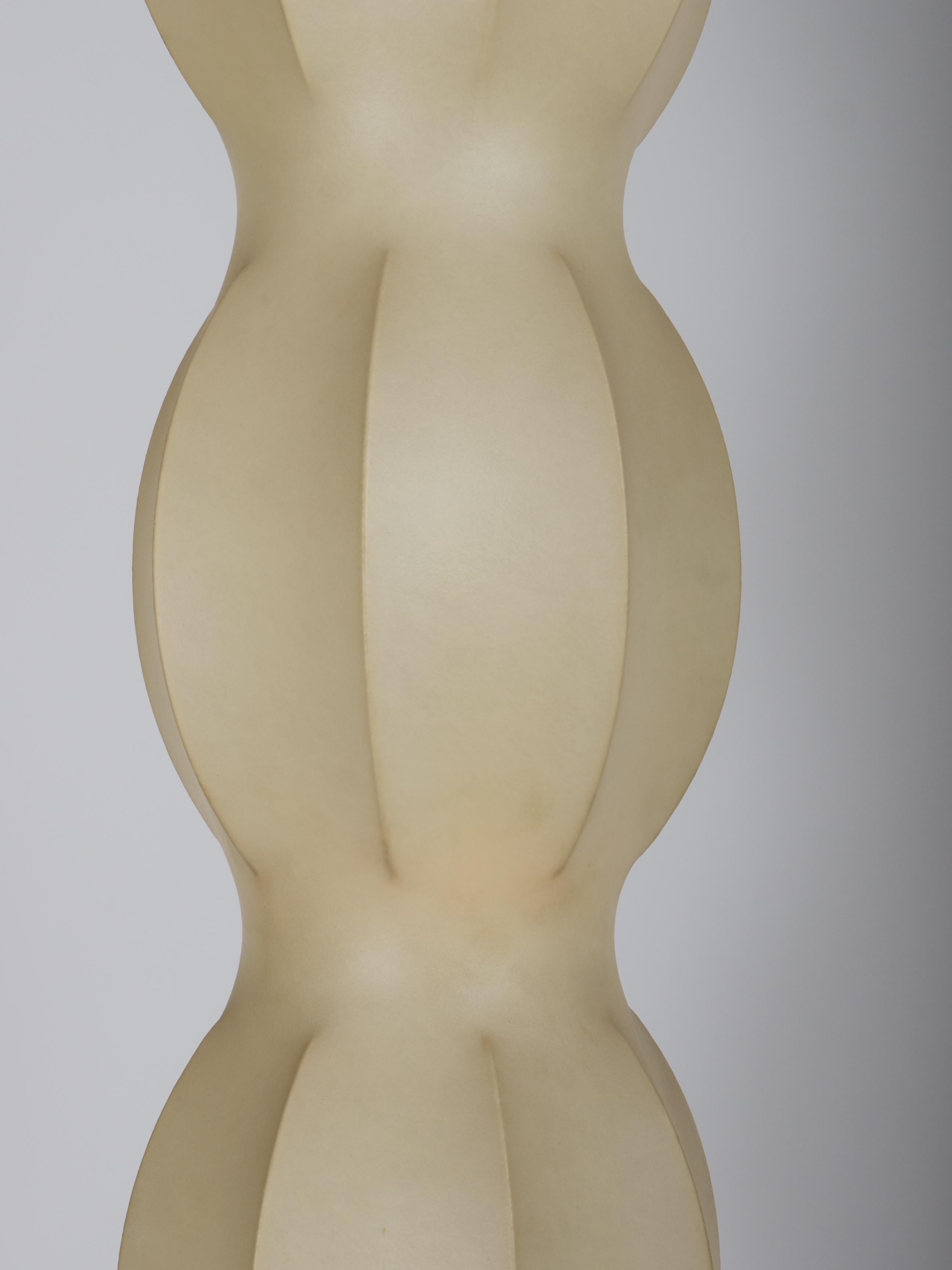 Cocoon floor lamp In Good Condition For Sale In London, GB