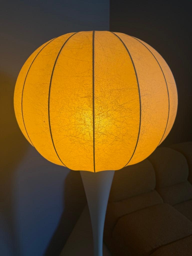 Résine Lampadaire Cocoon très rare, style Achille Castiglioni, Allemagne, années 1960 en vente