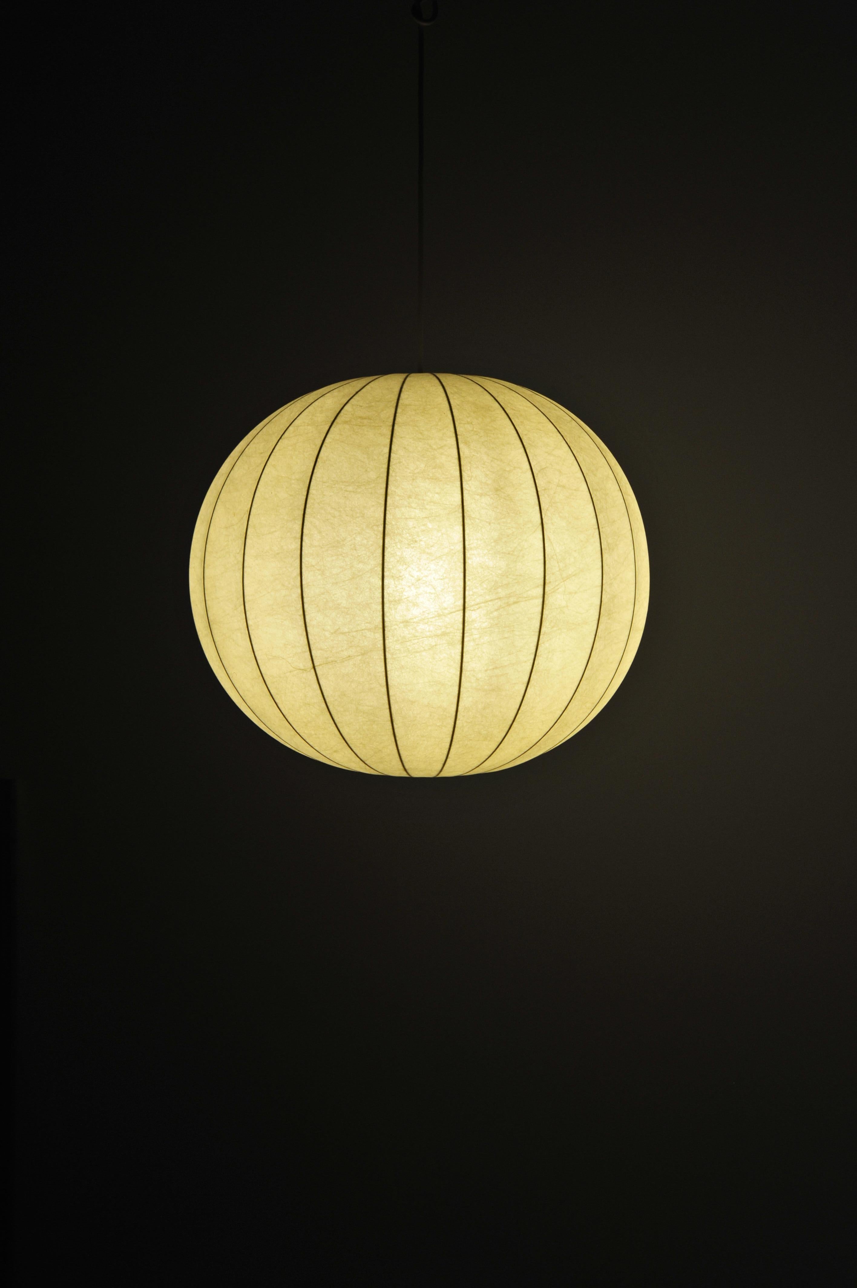 Cocoon Hängelampe Cremeweiß 1960 1
