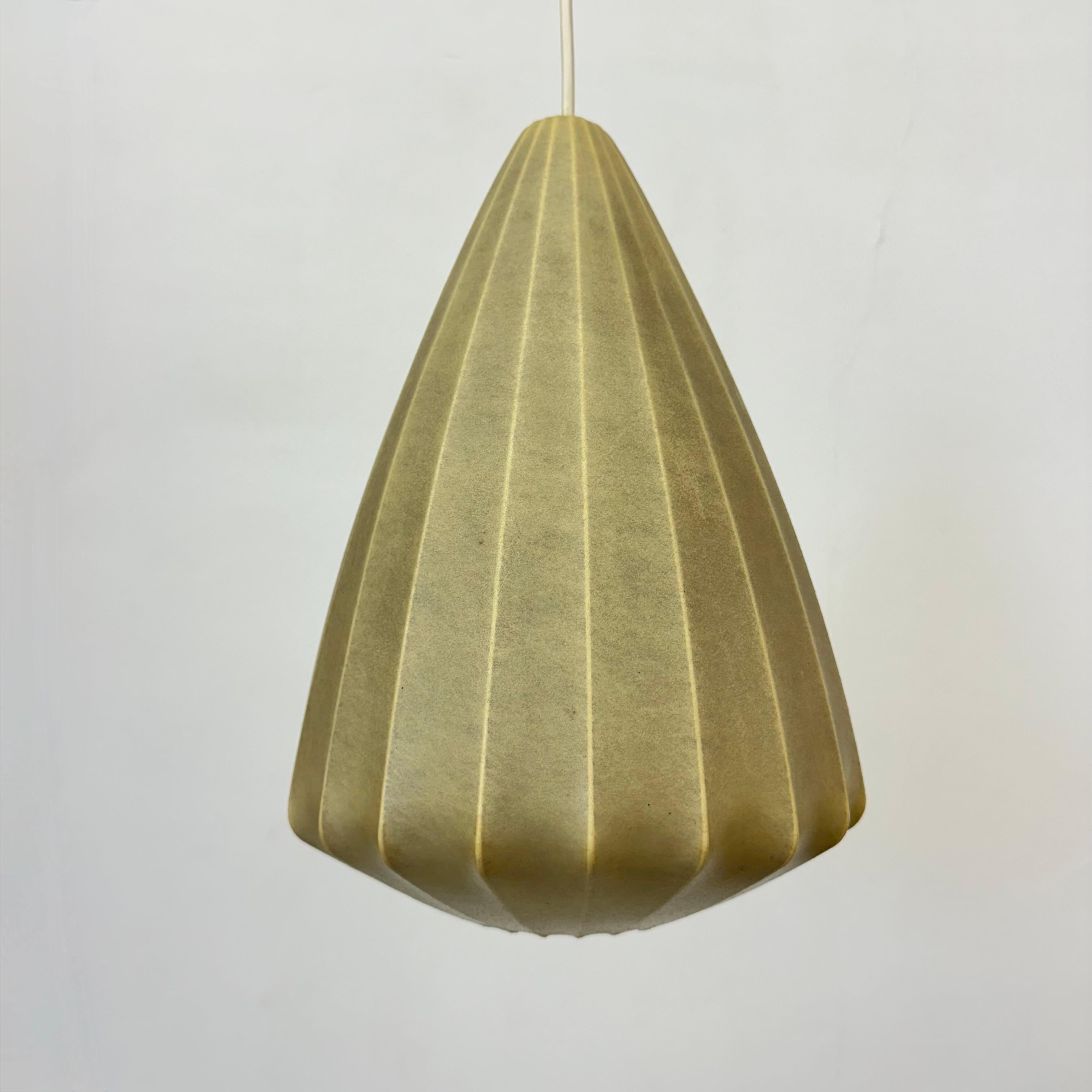 Cocoon hanging lamp , 1970’s In Good Condition In Delft, NL