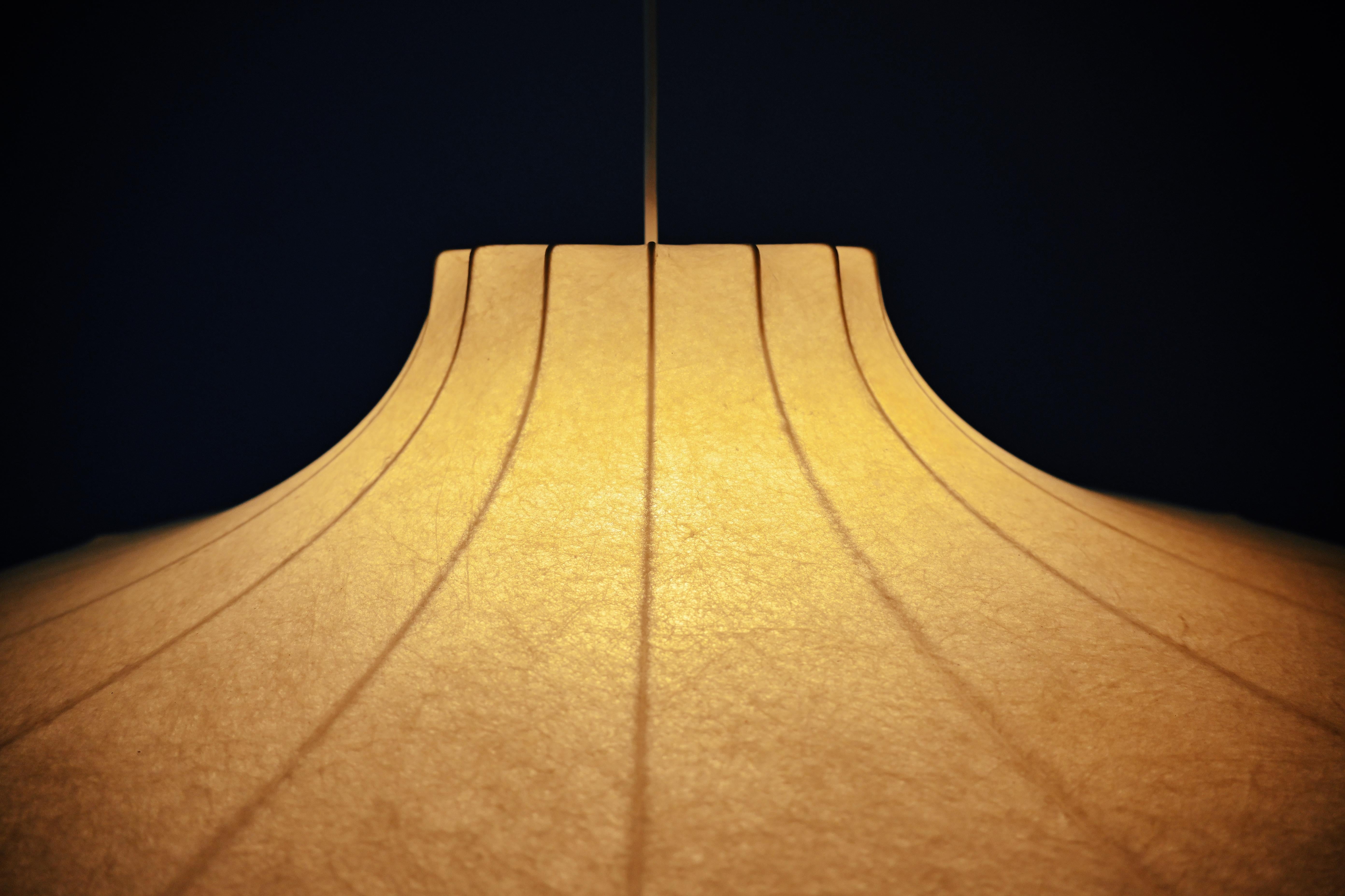 Cocoon hanging lamp by Achille & Pier Giacomo Castiglioni for flos, 1960s For Sale 3