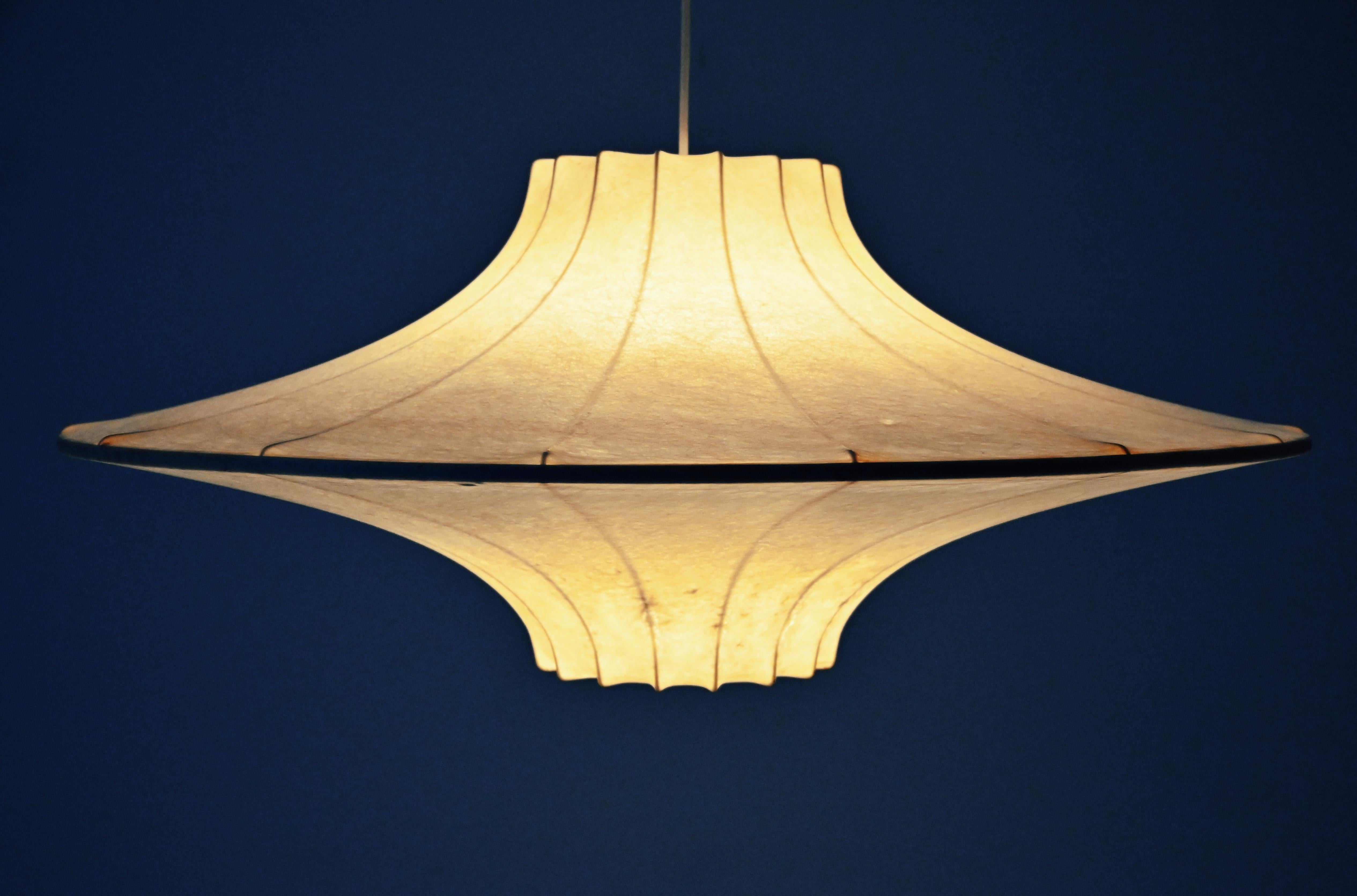Mid-Century Modern Cocoon hanging lamp by Achille & Pier Giacomo Castiglioni for flos, 1960s For Sale