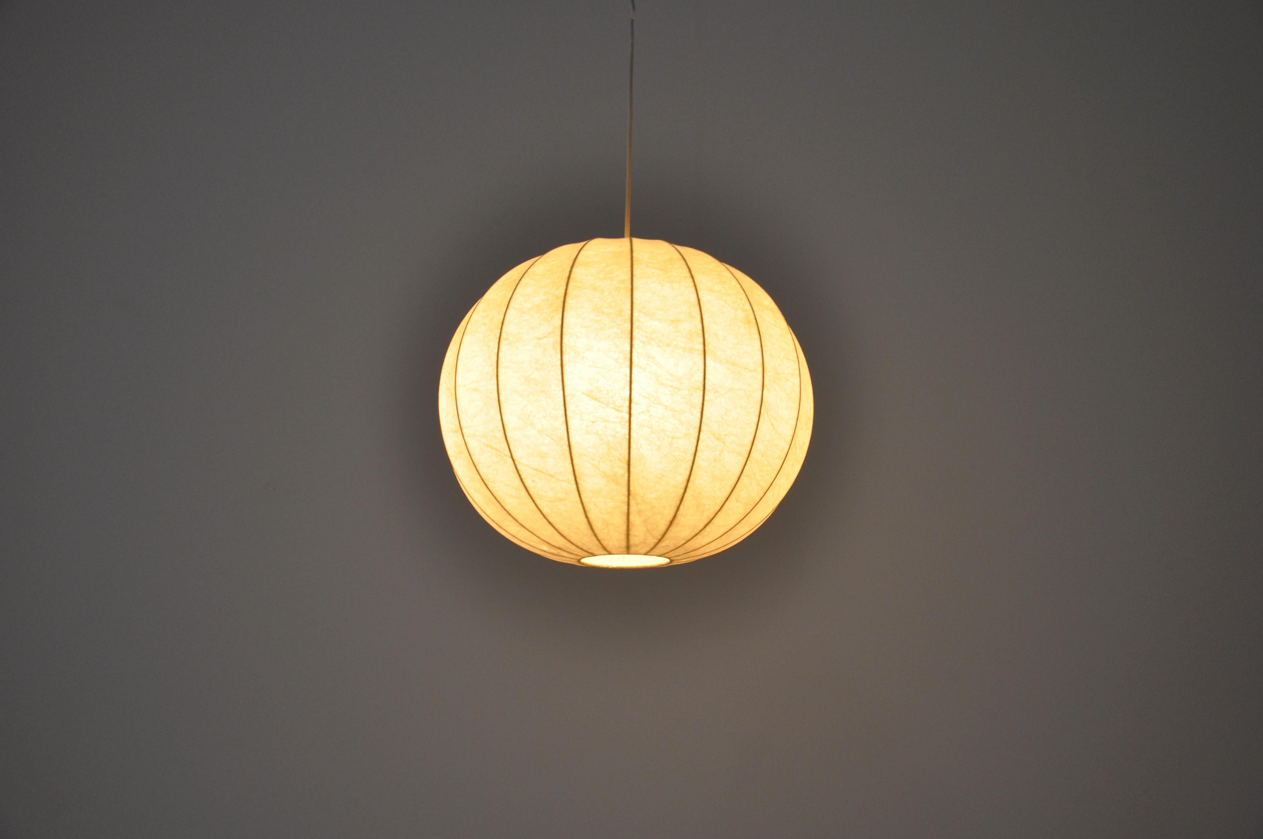 Lampada a sospensione Cocoon di Achille and Pier Giacomo Castiglioni per Flos, anni '60 In condizioni buone a bruxelles, BE