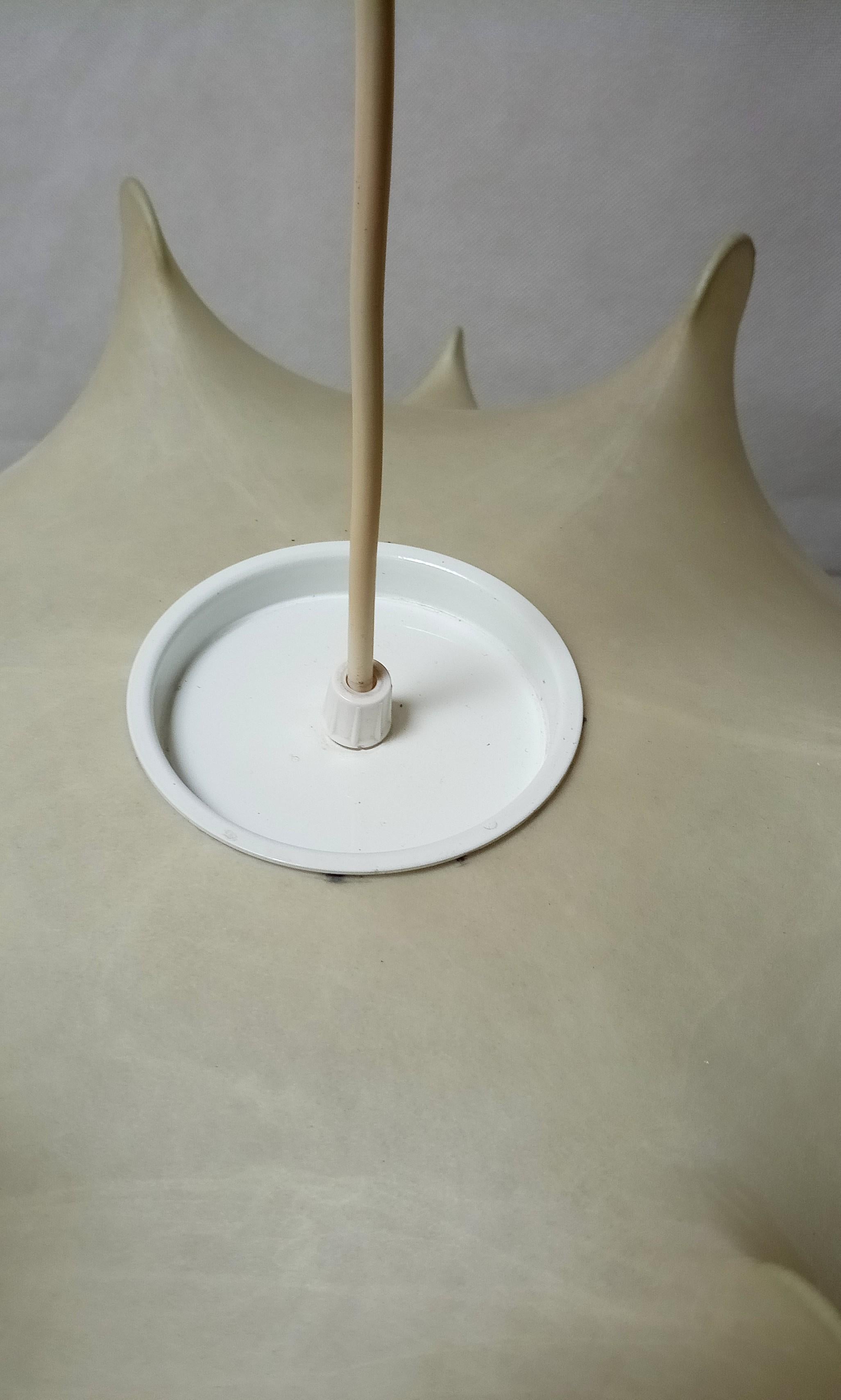Organic Modern Cocoon lamp attr. to Achille & Giacomo Castiglioni, 60s For Sale