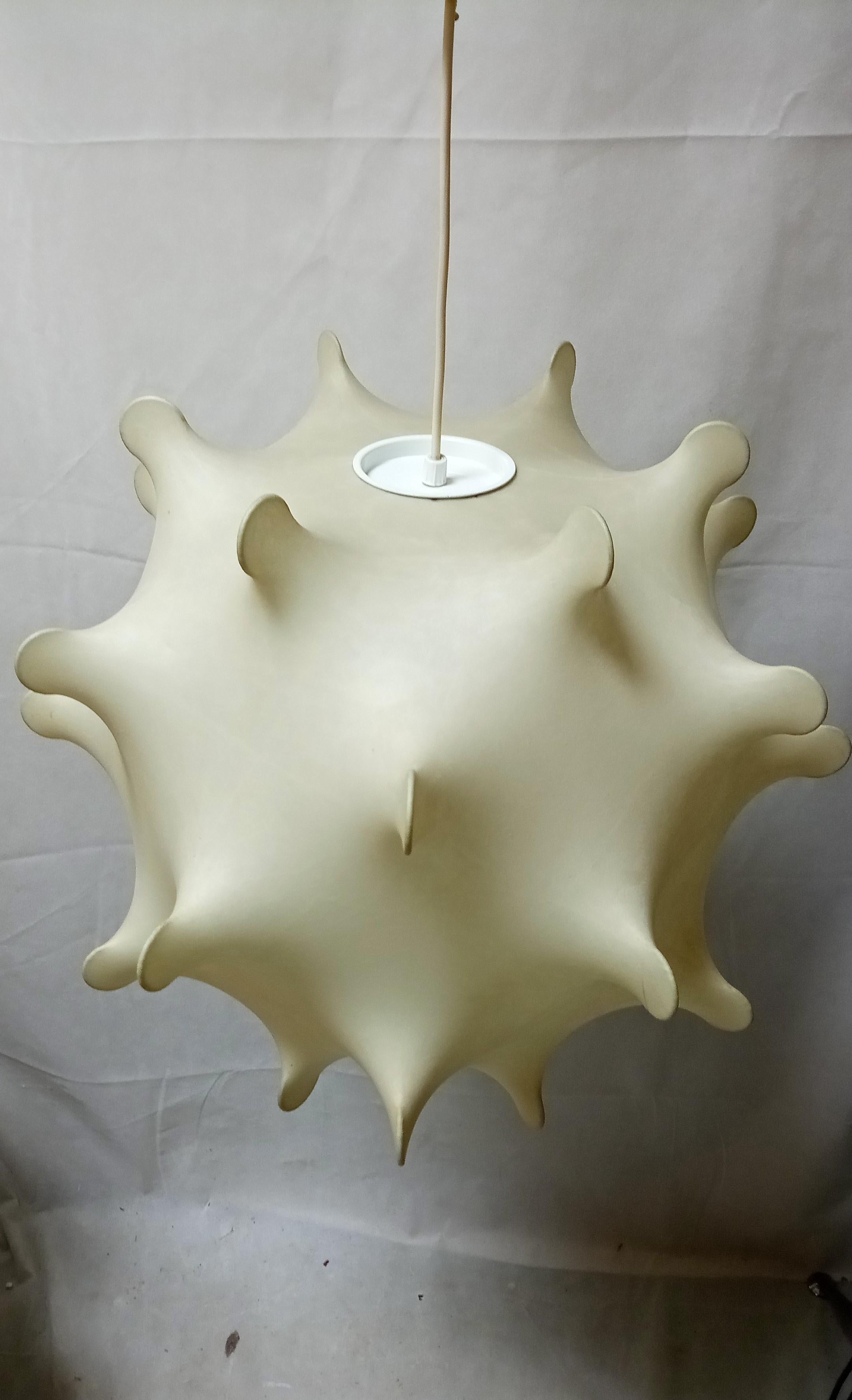 Mid-20th Century Cocoon lamp attr. to Achille & Giacomo Castiglioni, 60s For Sale