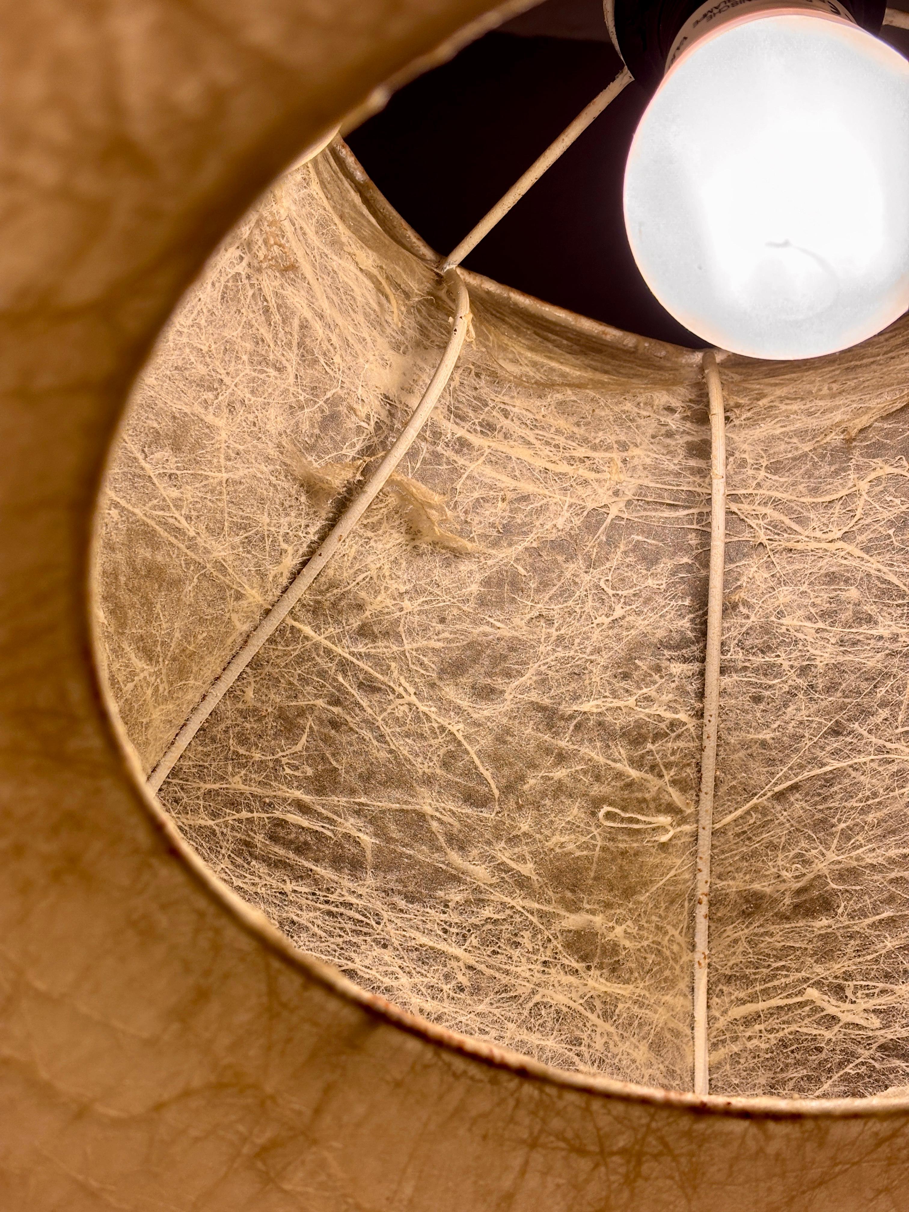 Lámpara Cocoon de Goldkant,  Italia Años 60 mediados del siglo XX en venta