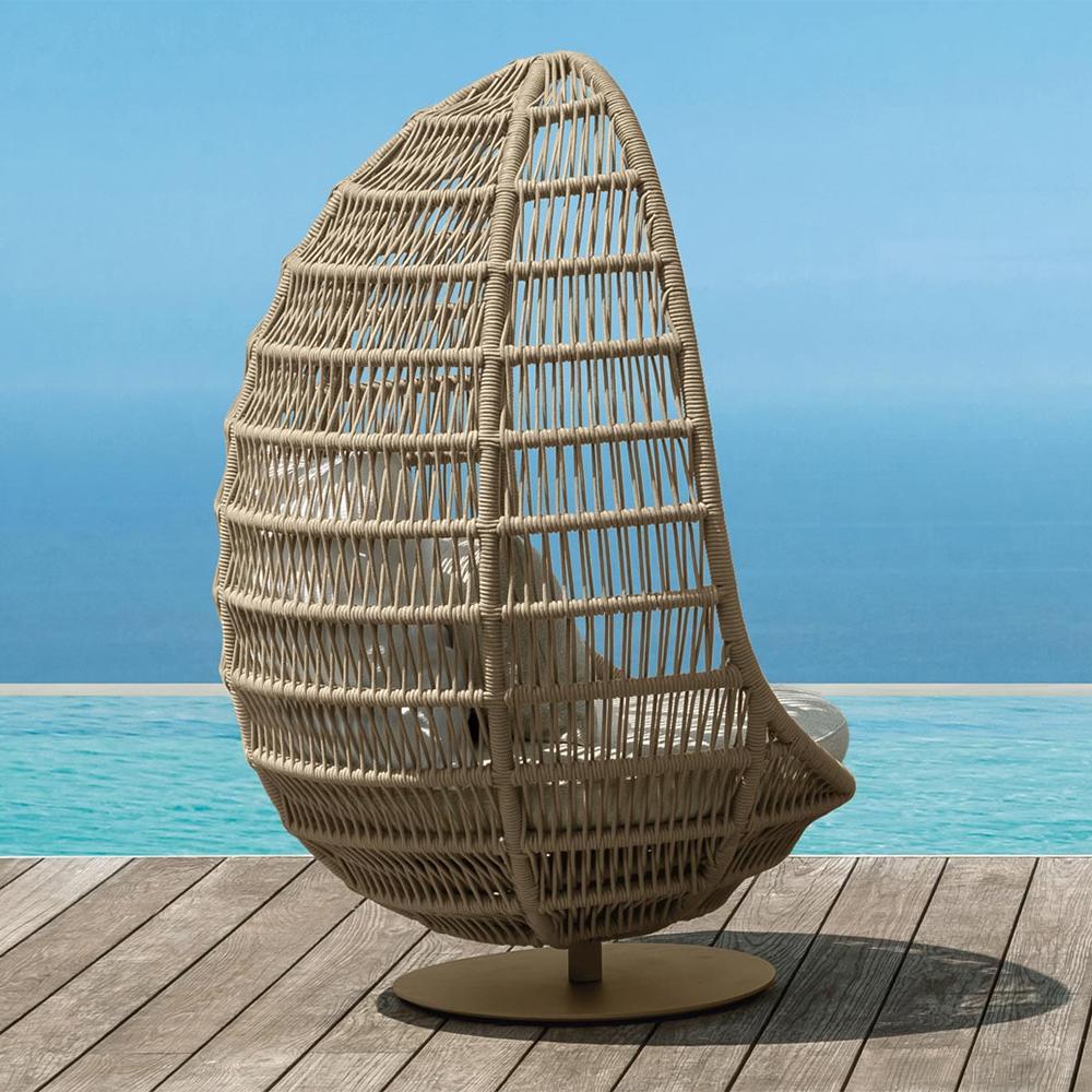 Chair Cocoon lounge with aluminium structure in beige
finish covered with woven ropes in beige structure, with 
cushions in outdoor fabric in white finish with quick foam. 
On swivel base.
 