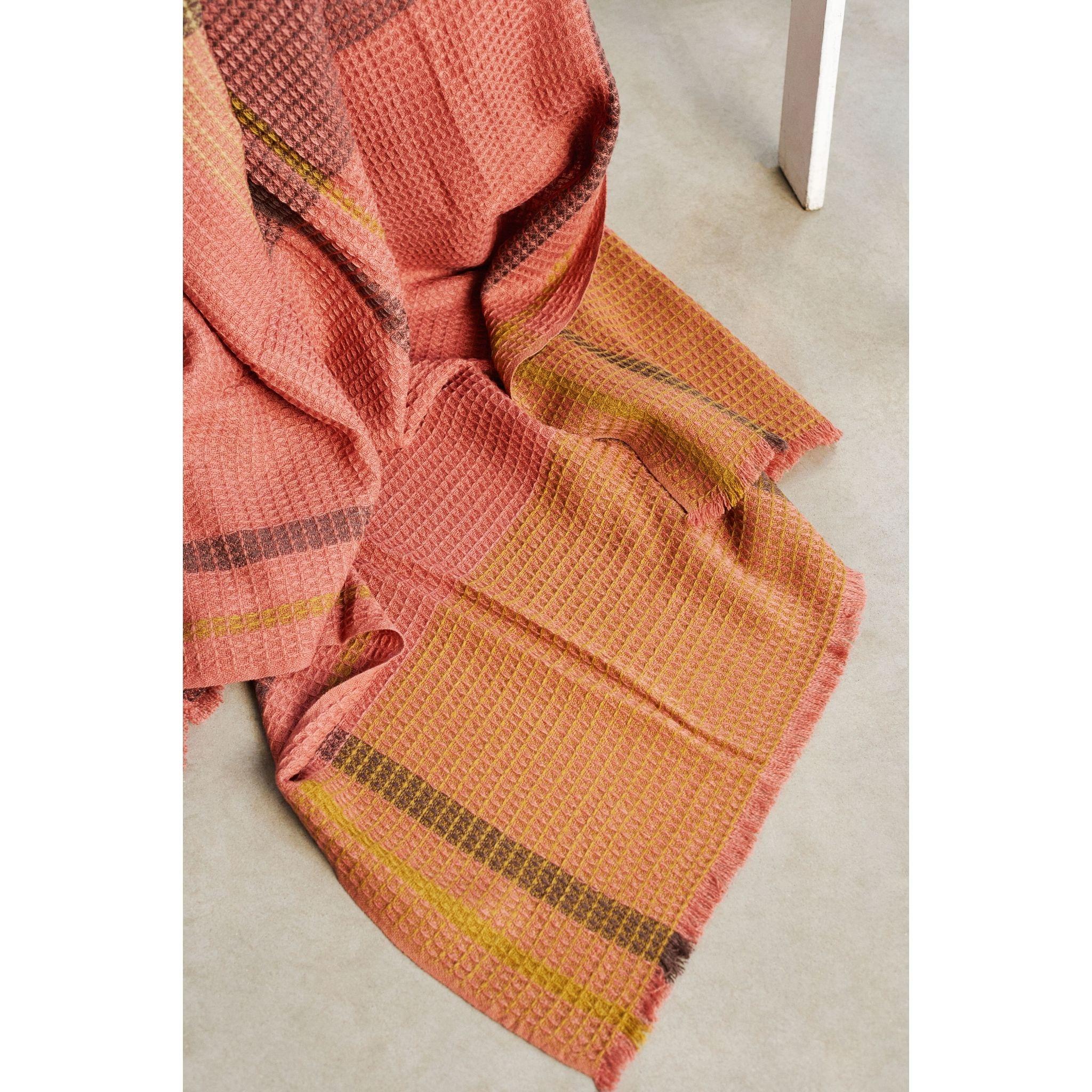 Cocoon Merino Waffle Handloom Throw  In New Condition For Sale In Bloomfield Hills, MI
