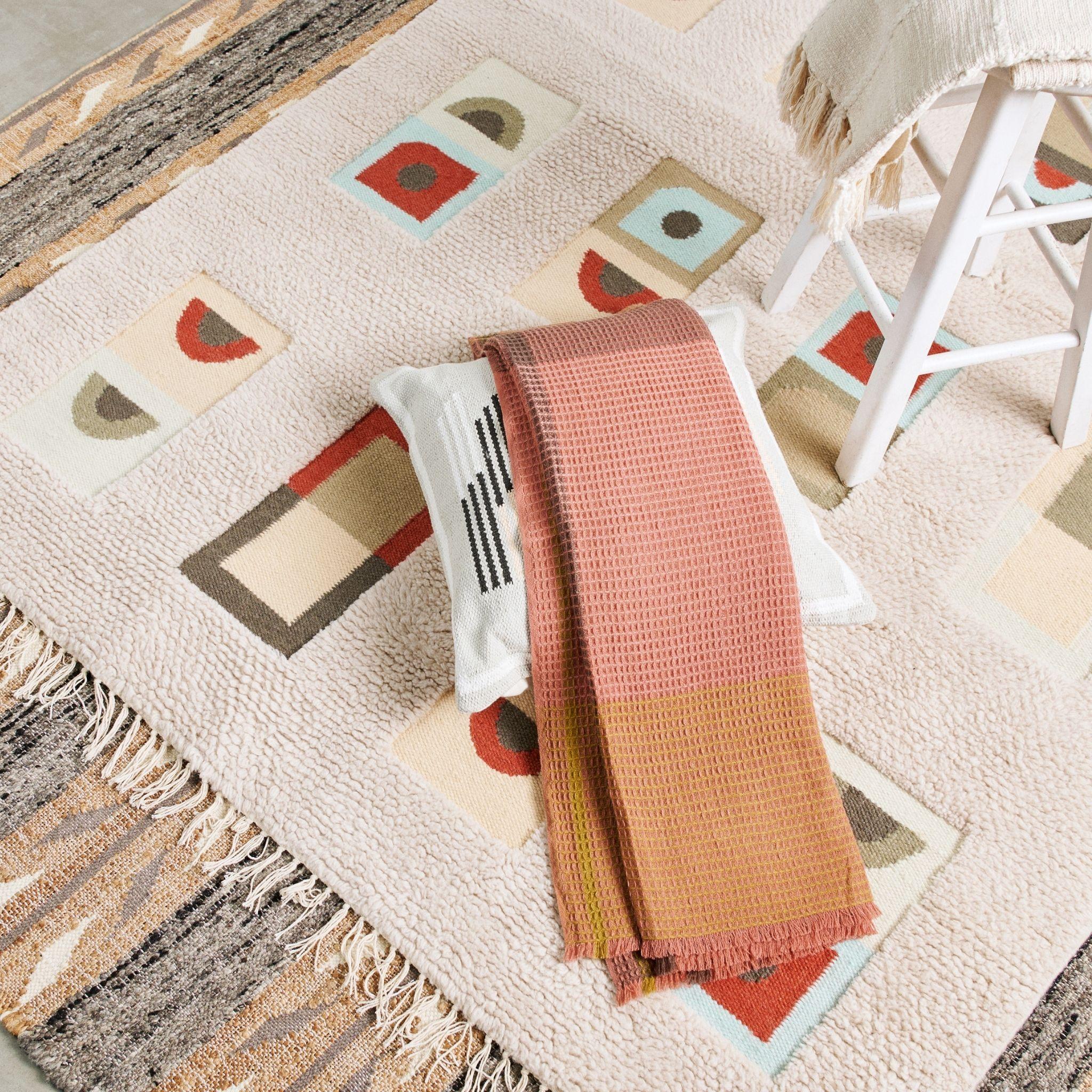 Cocoon Merino Waffle Handloom Throw En Cálidos Tonos Neutros Multicolor Nepalés en venta