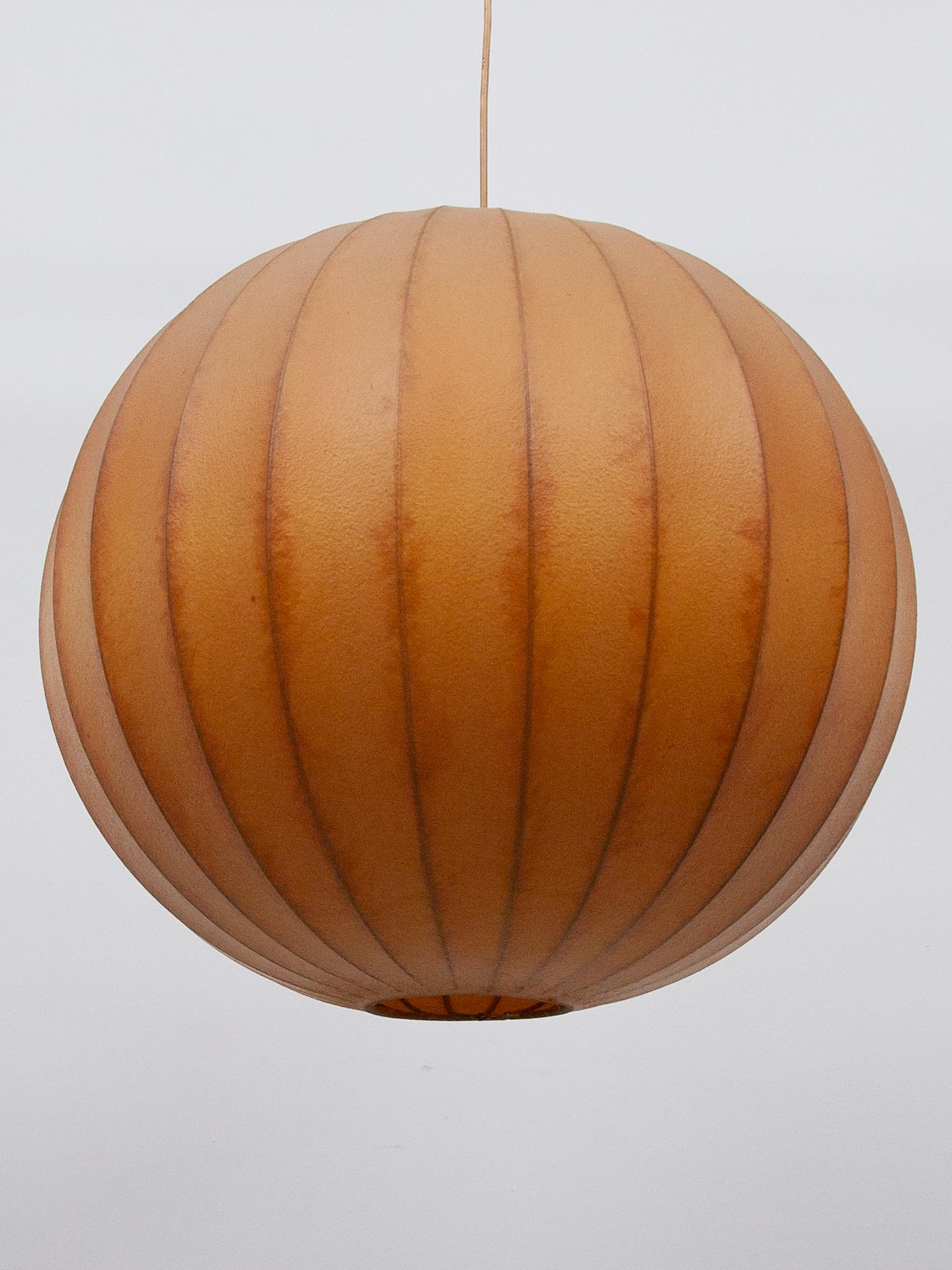 Mid-Century Modern Cocoon Pendant by Achille & Pier Giacomo Castiglioni, 1960s For Sale