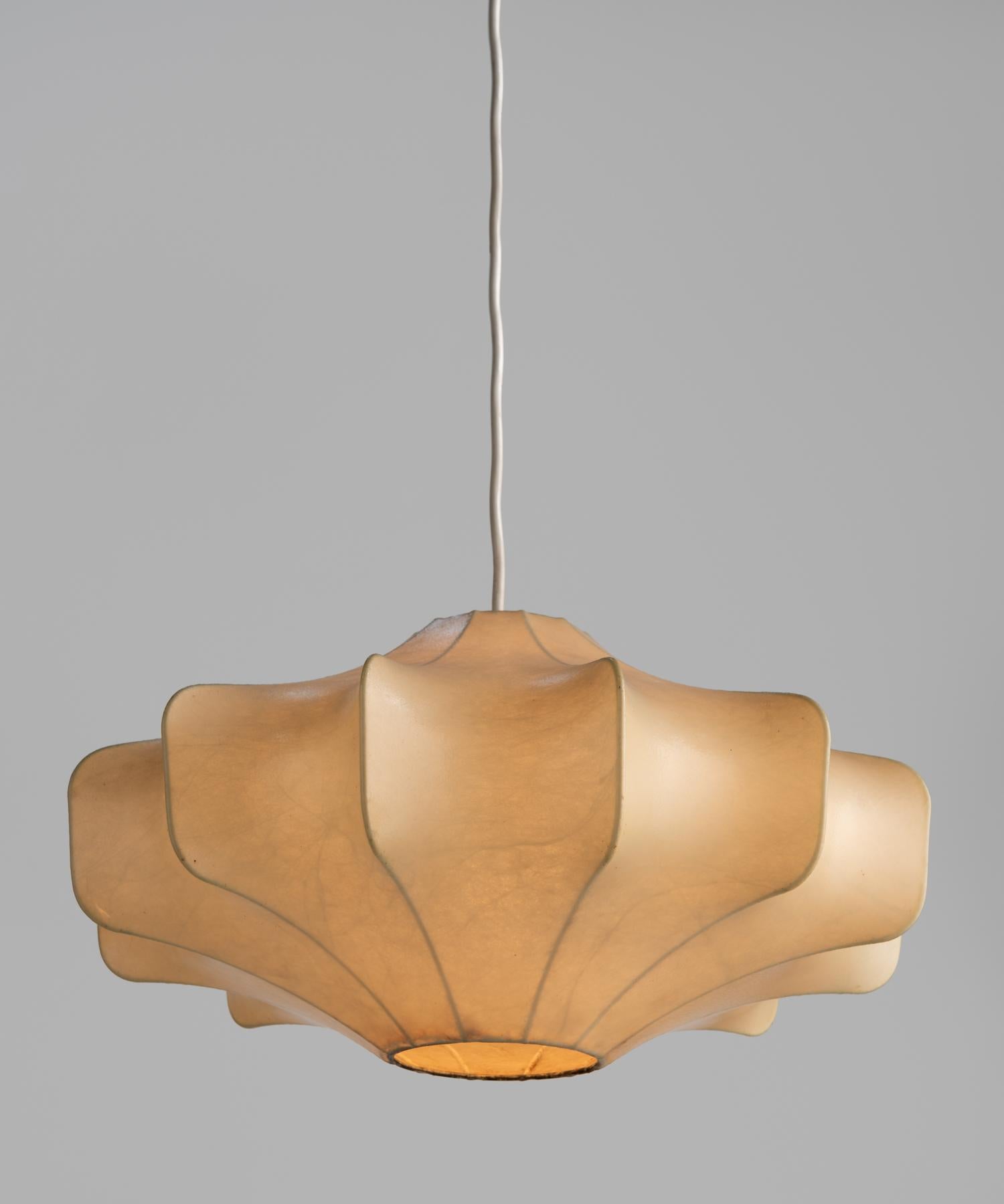 Cocoon pendant by Flos, circa 1960

Designed by Achille Castiglioni and Pier Giacomo Castiglione, with internal steel structure and transparent resin cocoon.