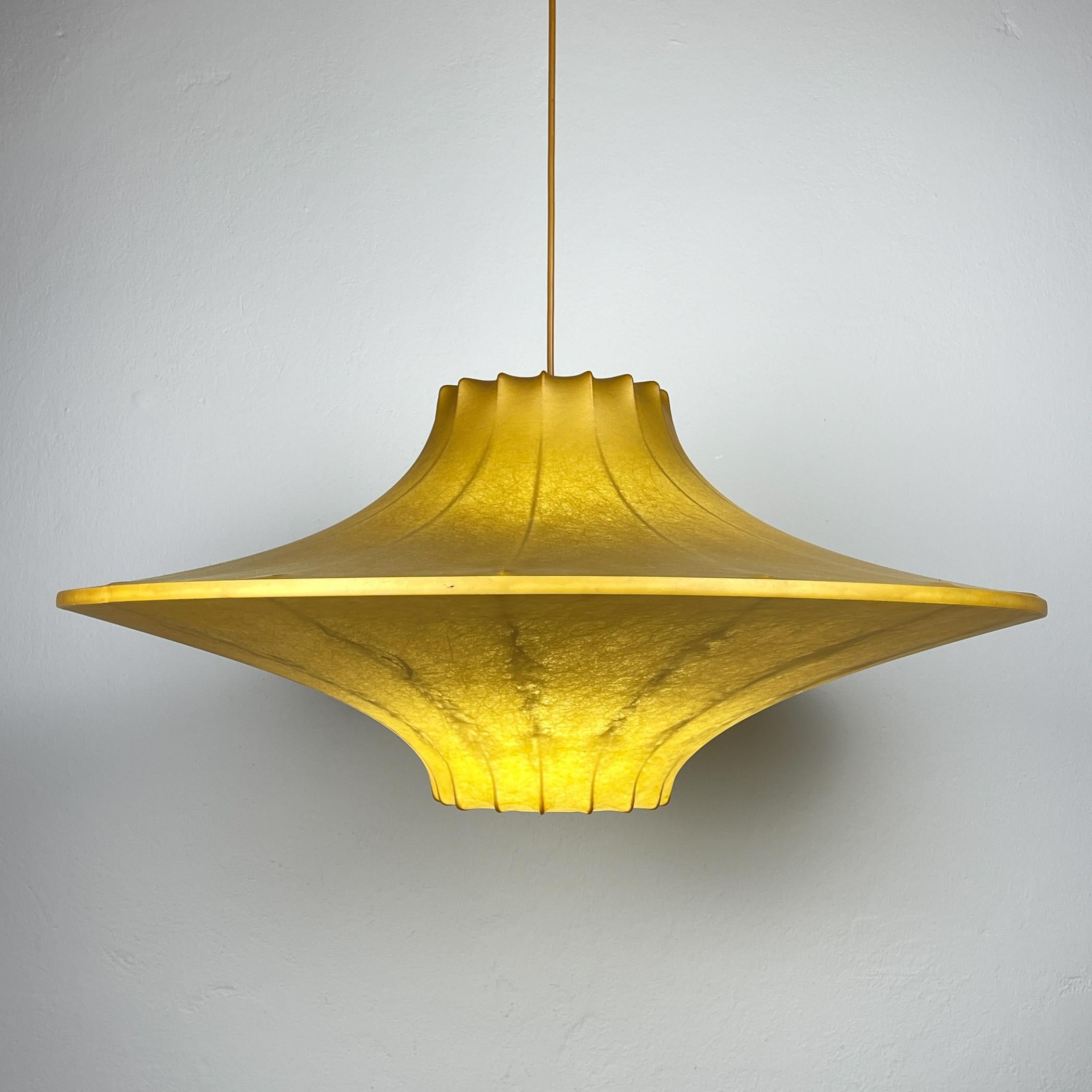 Cocoon-Pendelleuchte von Achille & Pier Castiglioni für Flos, Italien, 1960er Jahre im Angebot 5
