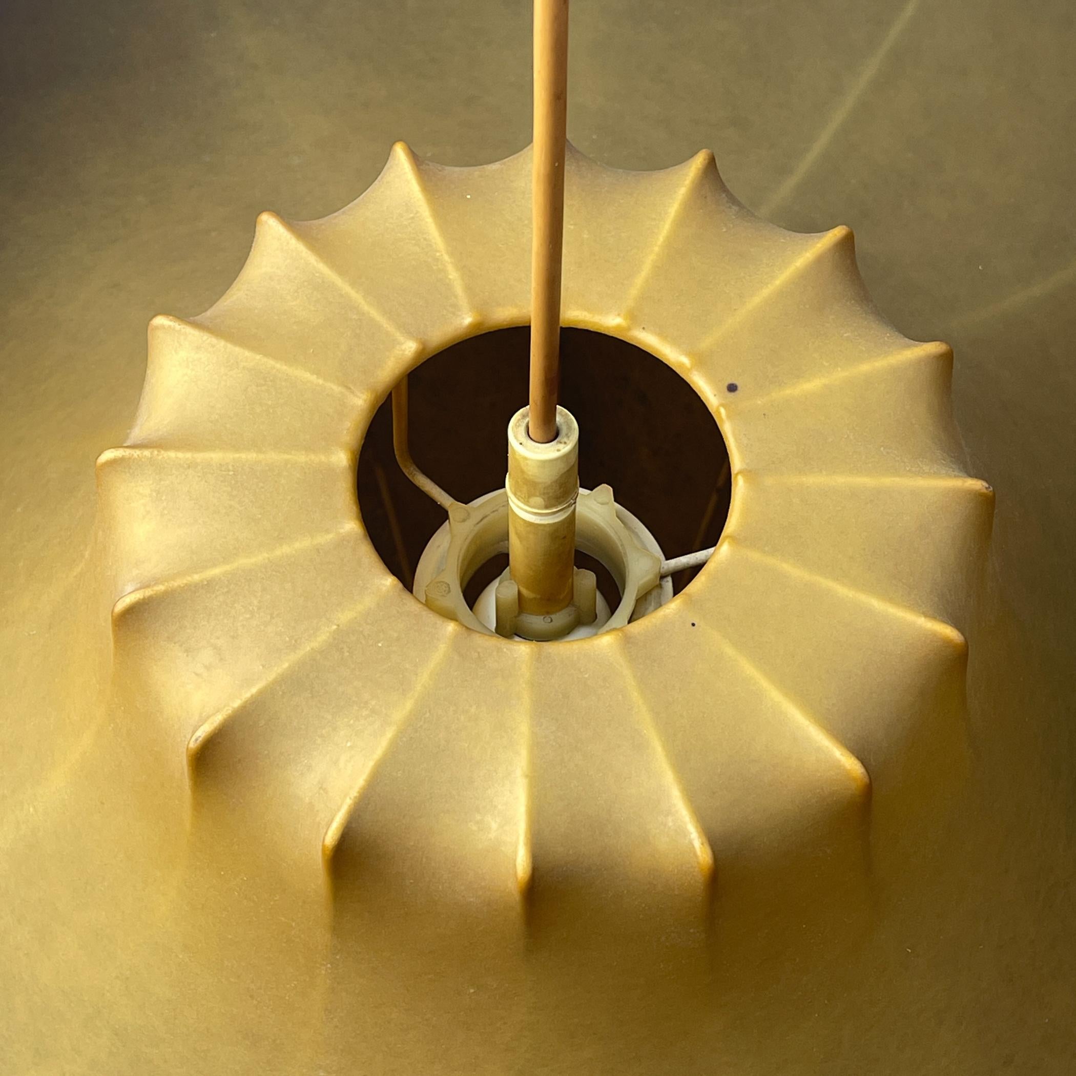 Cocoon-Pendelleuchte von Achille & Pier Castiglioni für Flos, Italien, 1960er Jahre im Angebot 7