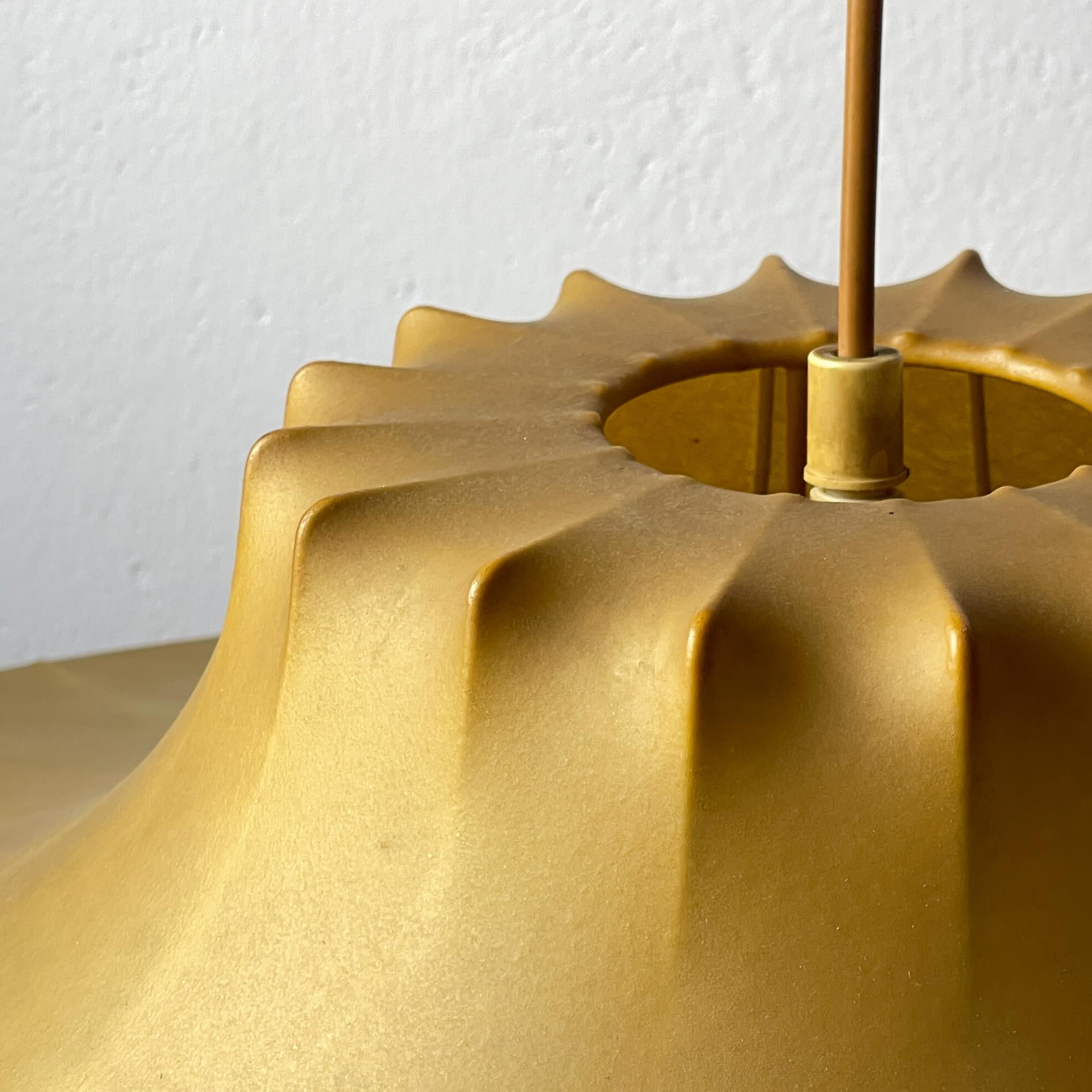 Cocoon-Pendelleuchte von Achille & Pier Castiglioni für Flos, Italien, 1960er Jahre im Angebot 9