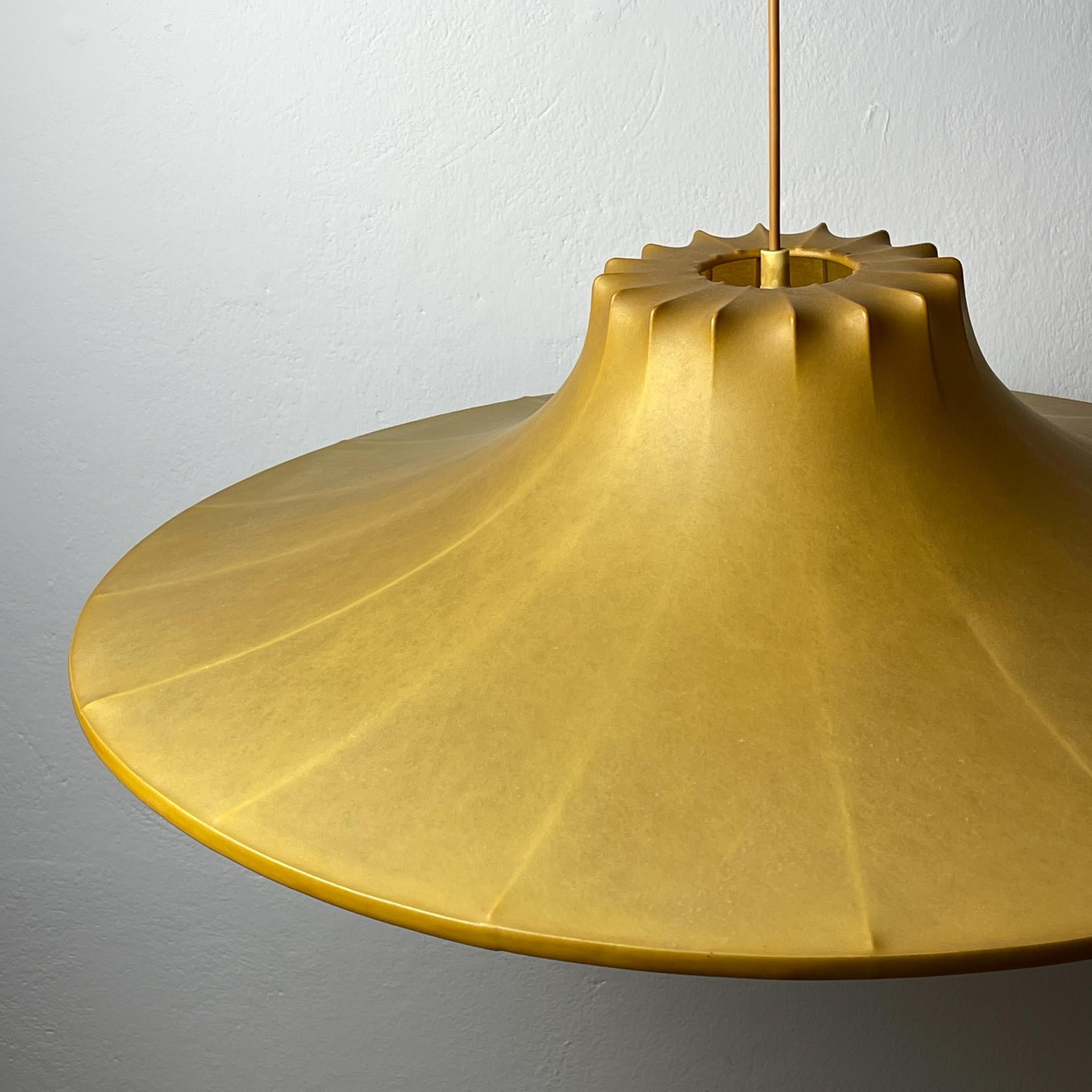 Cocoon-Pendelleuchte von Achille & Pier Castiglioni für Flos, Italien, 1960er Jahre im Zustand „Gut“ im Angebot in Miklavž Pri Taboru, SI