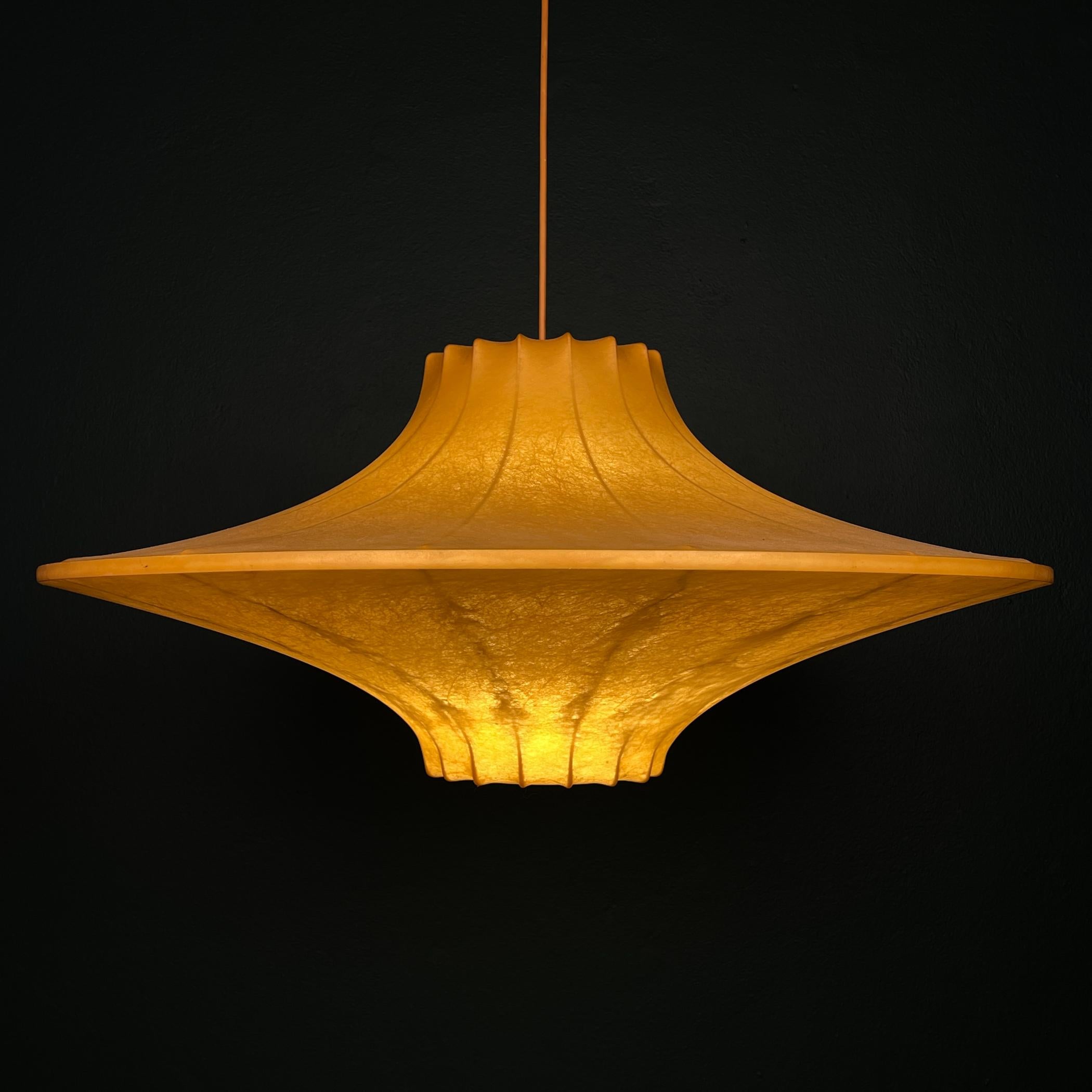 Cocoon-Pendelleuchte von Achille & Pier Castiglioni für Flos, Italien, 1960er Jahre im Angebot 2