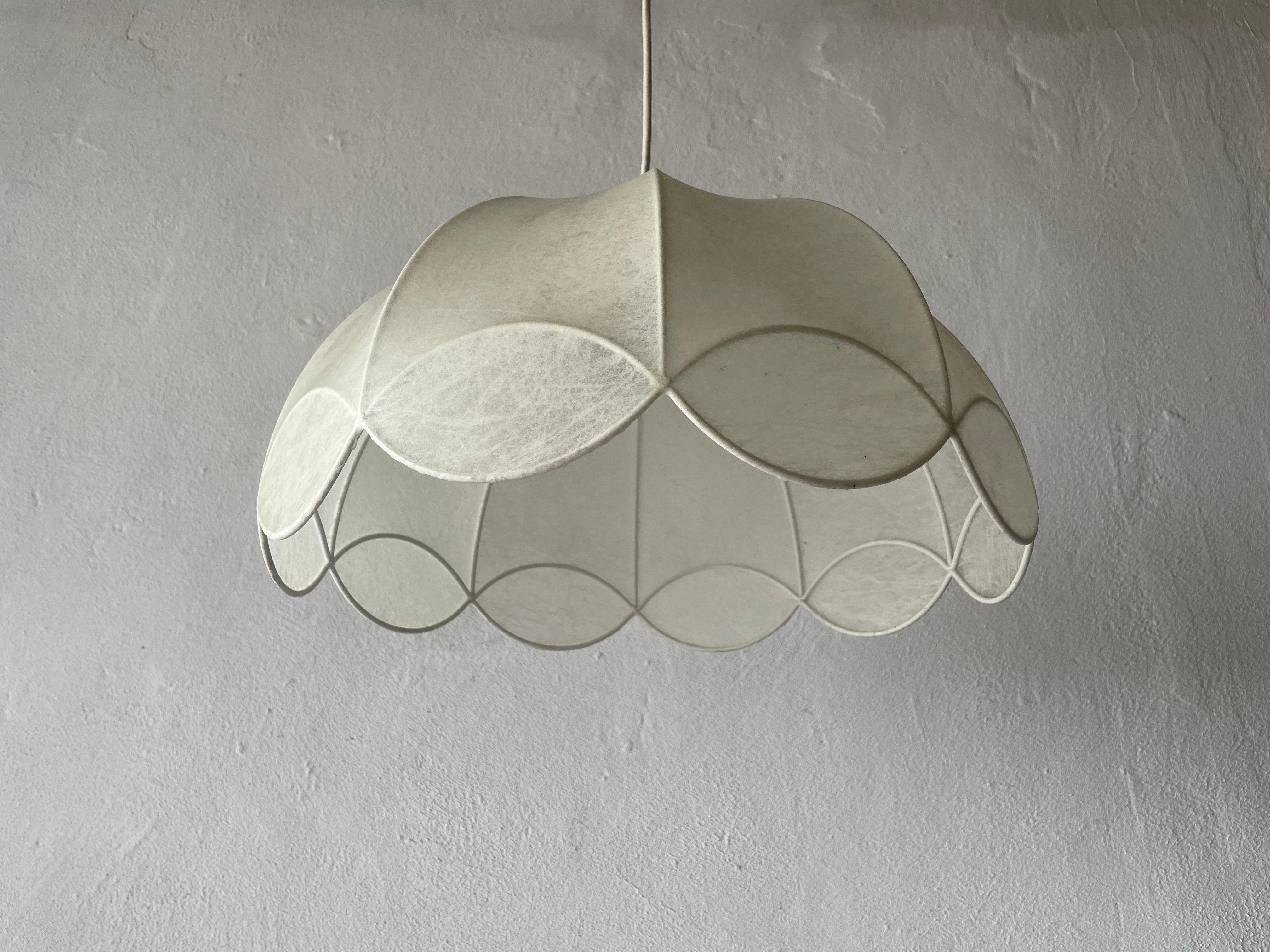 Cocoon pendant lamp by Goldkant, 1960s, Germany


Lampshade is in very good vintage condition.

This lamp works with E27 light bulbs. 
Wired and suitable to use with 220V and 110V for all countries.

Measurements:
Height: 84 cm
Lampshade