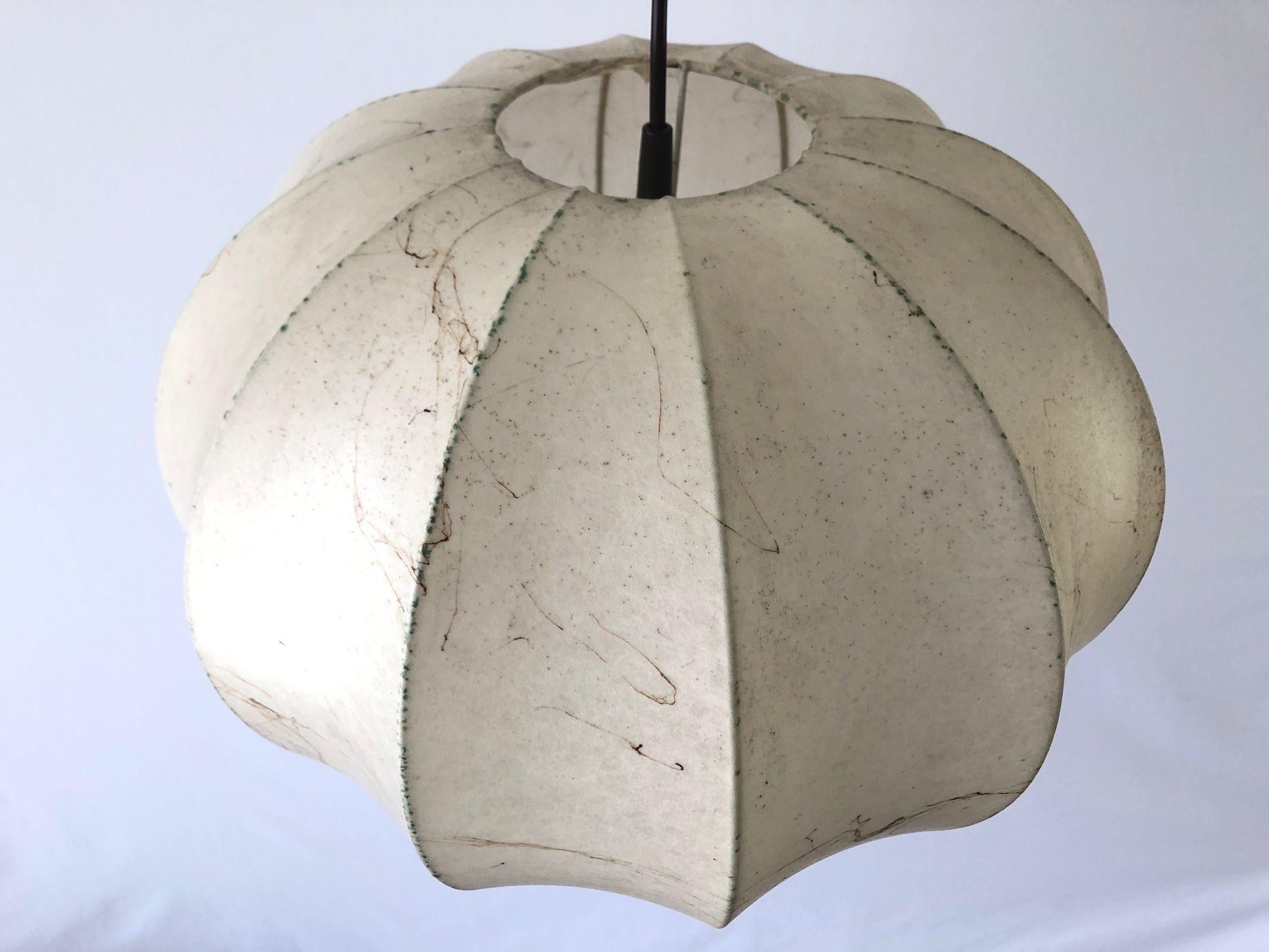 Mid-Century Modern Lampe à suspension cocon par Goldkant, années 1960, Allemagne en vente