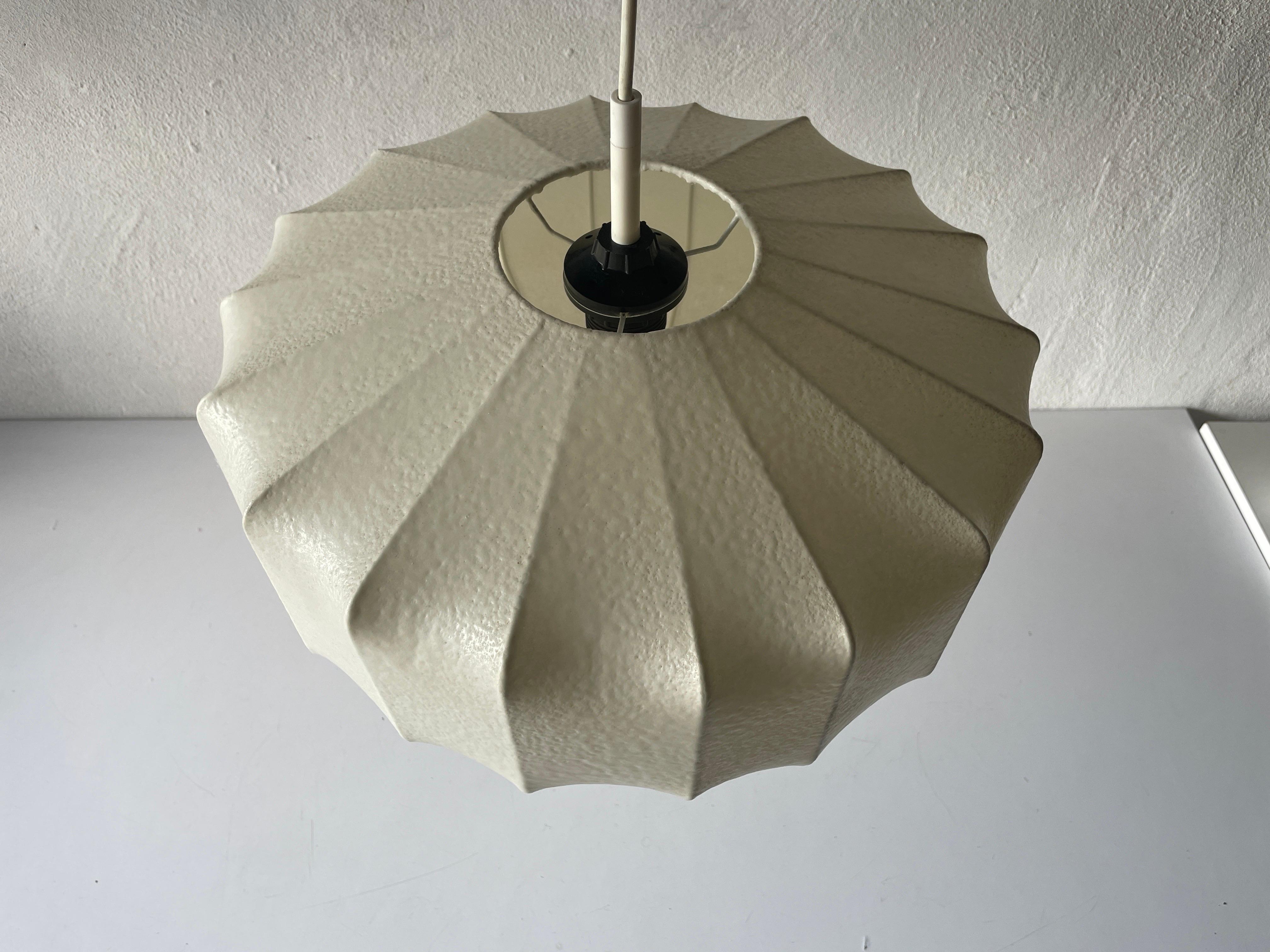Cocoon Pendant Lamp by Goldkant, 1960s, Germany In Good Condition For Sale In Hagenbach, DE